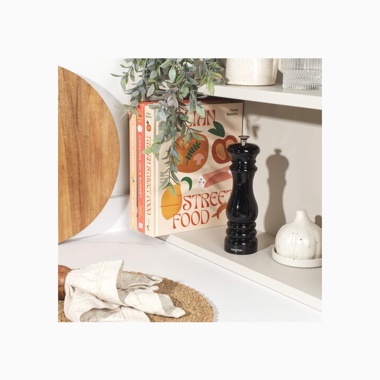 Salter BW13676EU7 Chester Salt & Pepper Mill Black