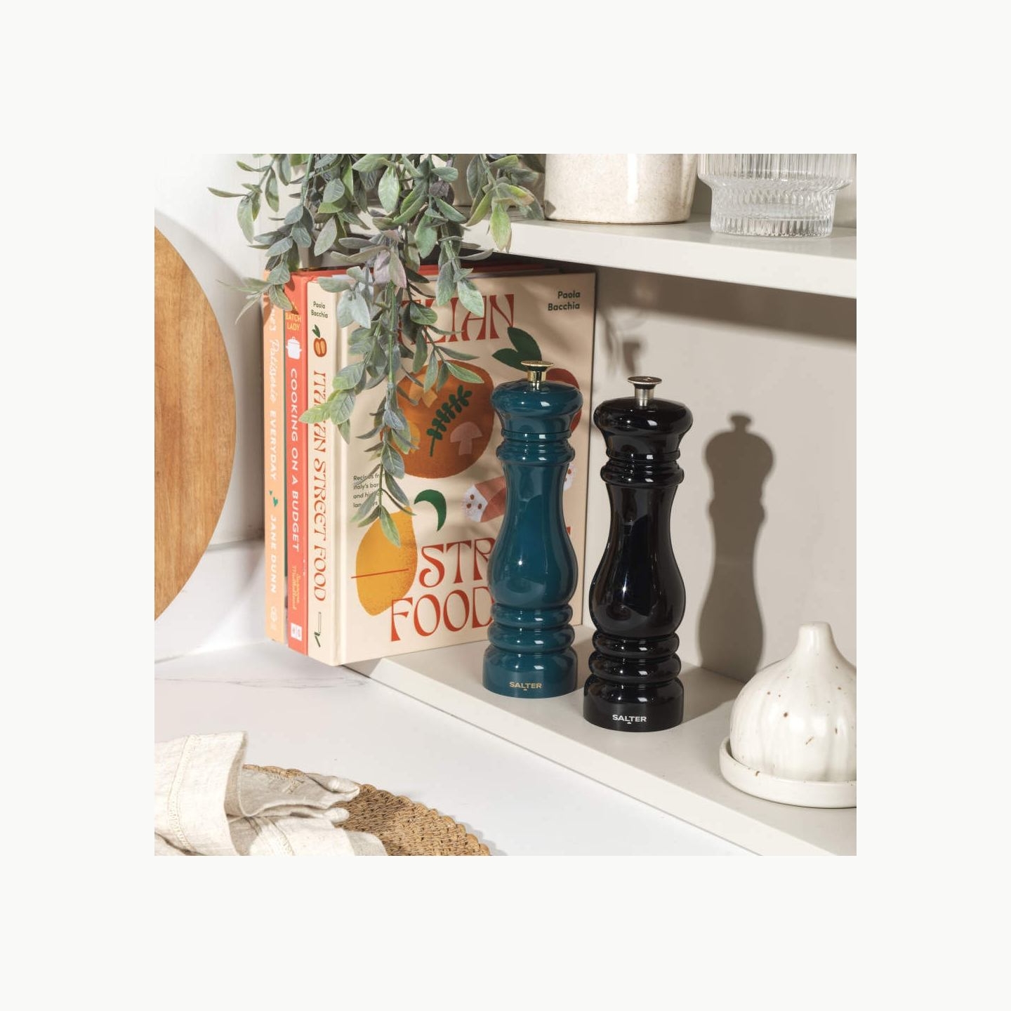 Salter BW13676GREU7 Chester Salt & Pepper Mill Green