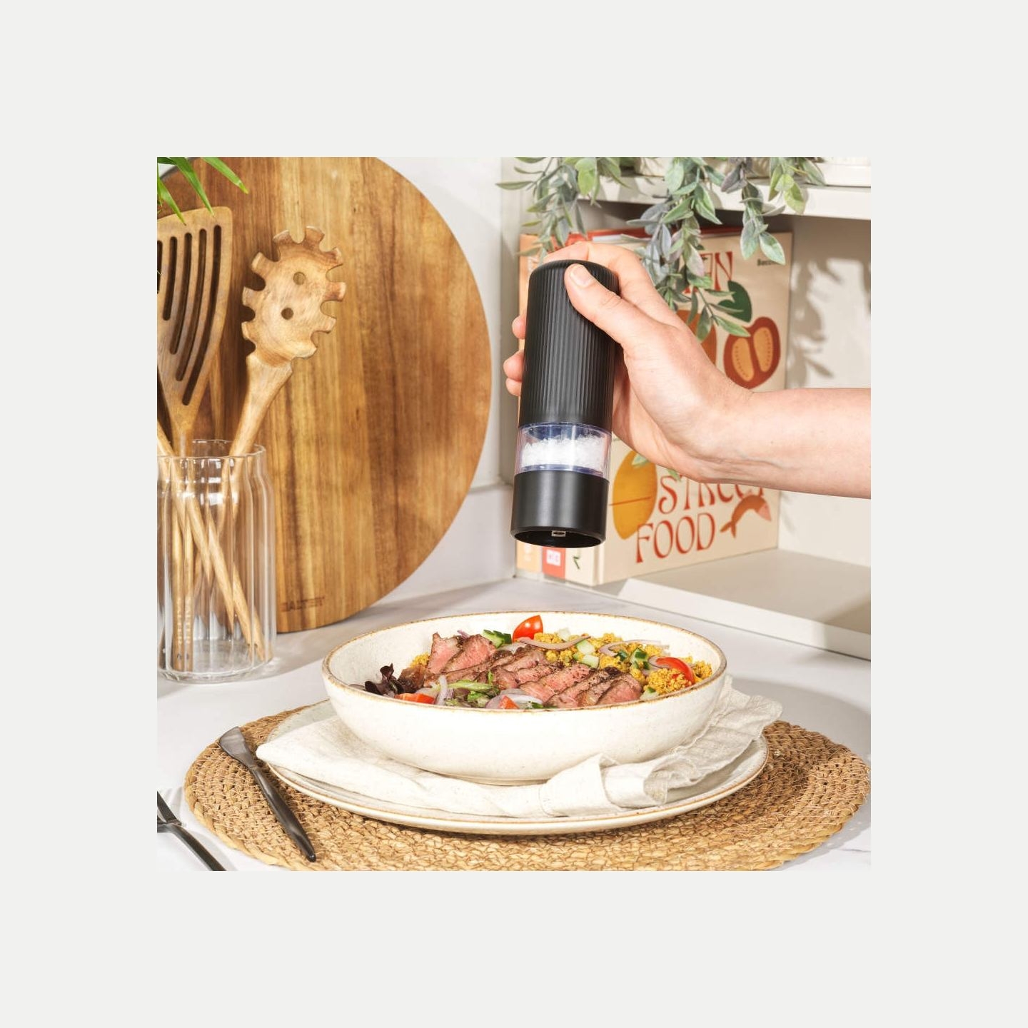 Salter BW12958EU7 Clarence Electric Salt & Pepper Mill Black