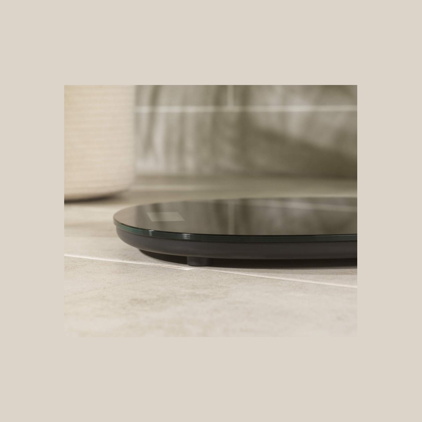 Salter SA00709BFEU12 Round Electronic Scale, Black