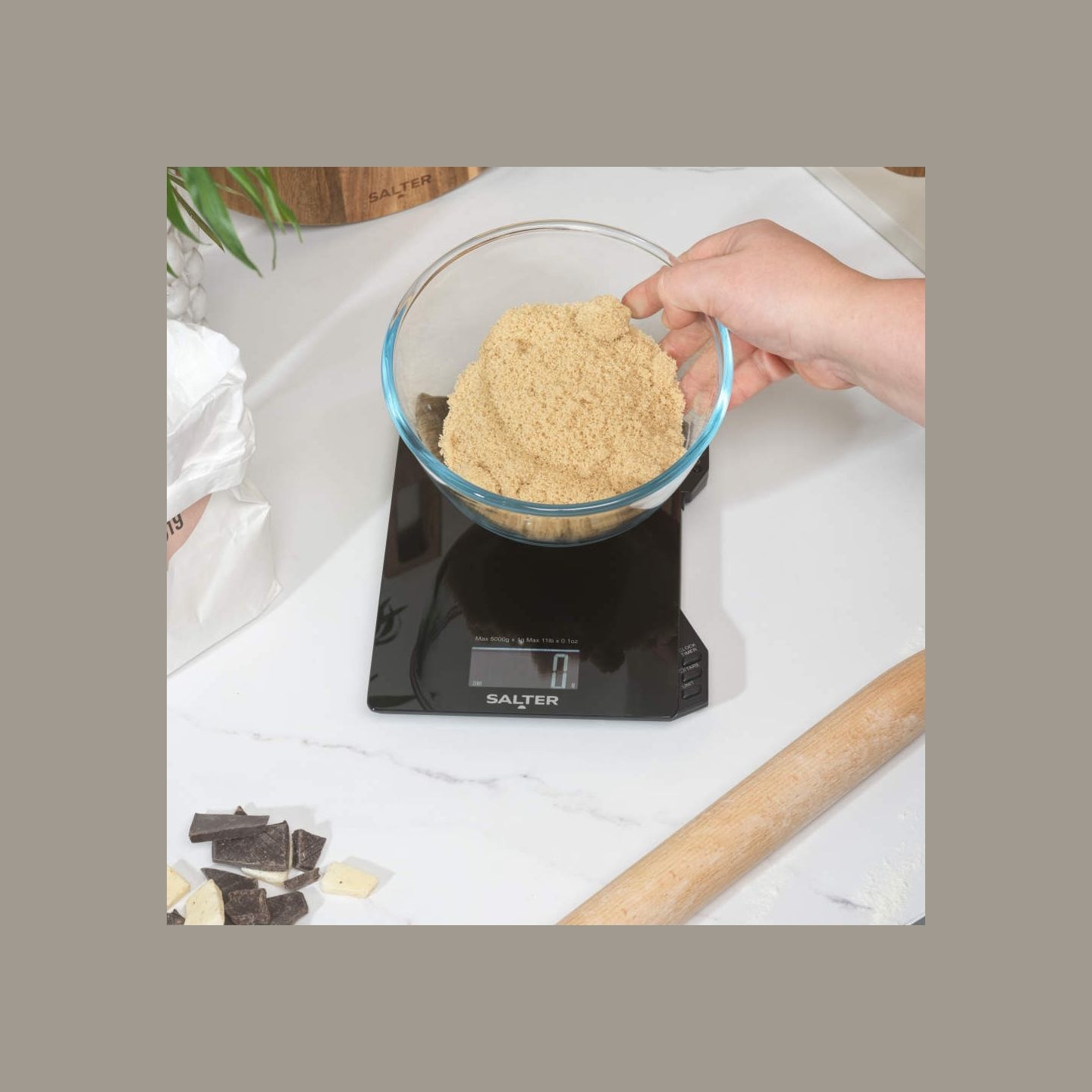 Salter SA00617FEU12 Thermometer & Scale Set
