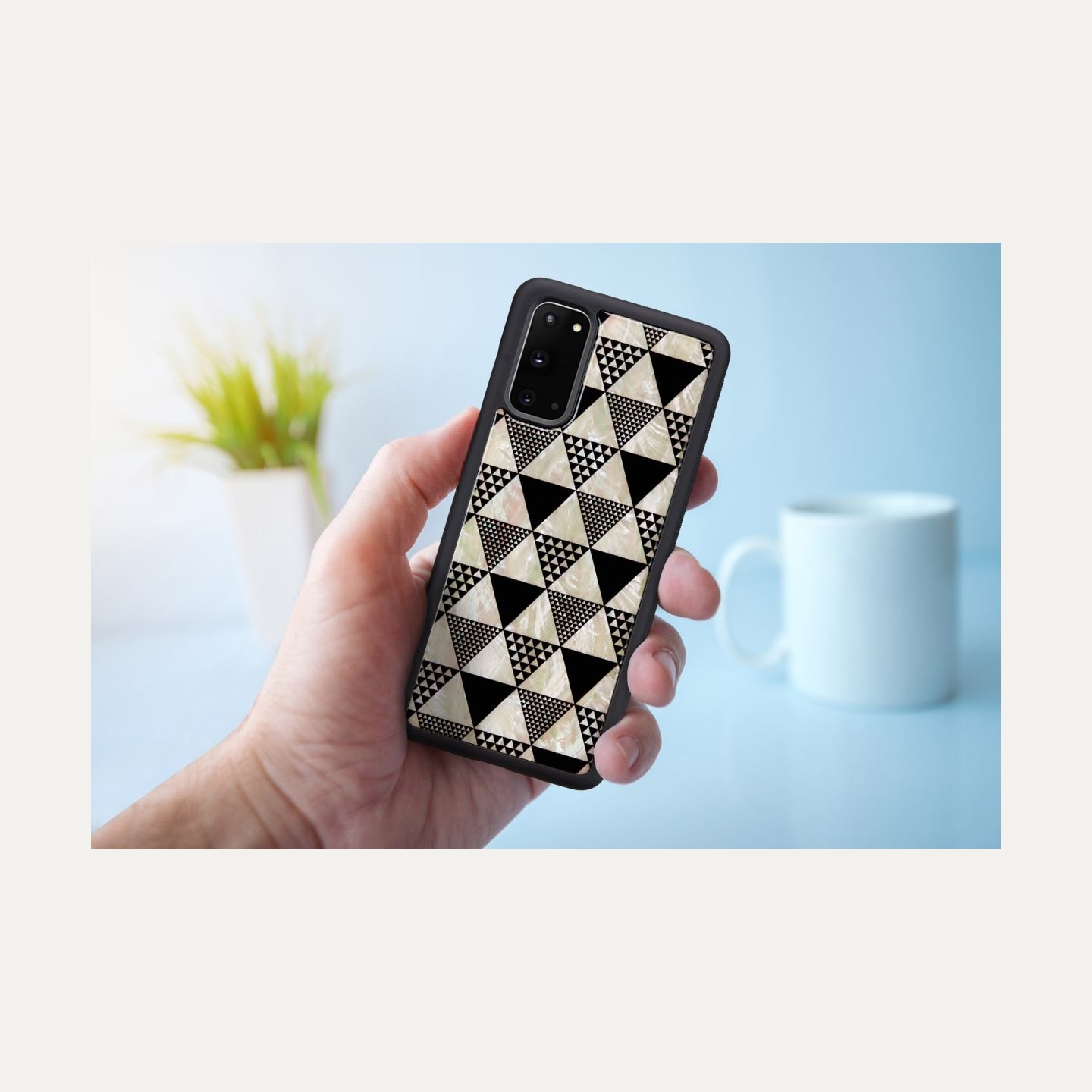Ikins case for Samsung Galaxy S20 pyramid black