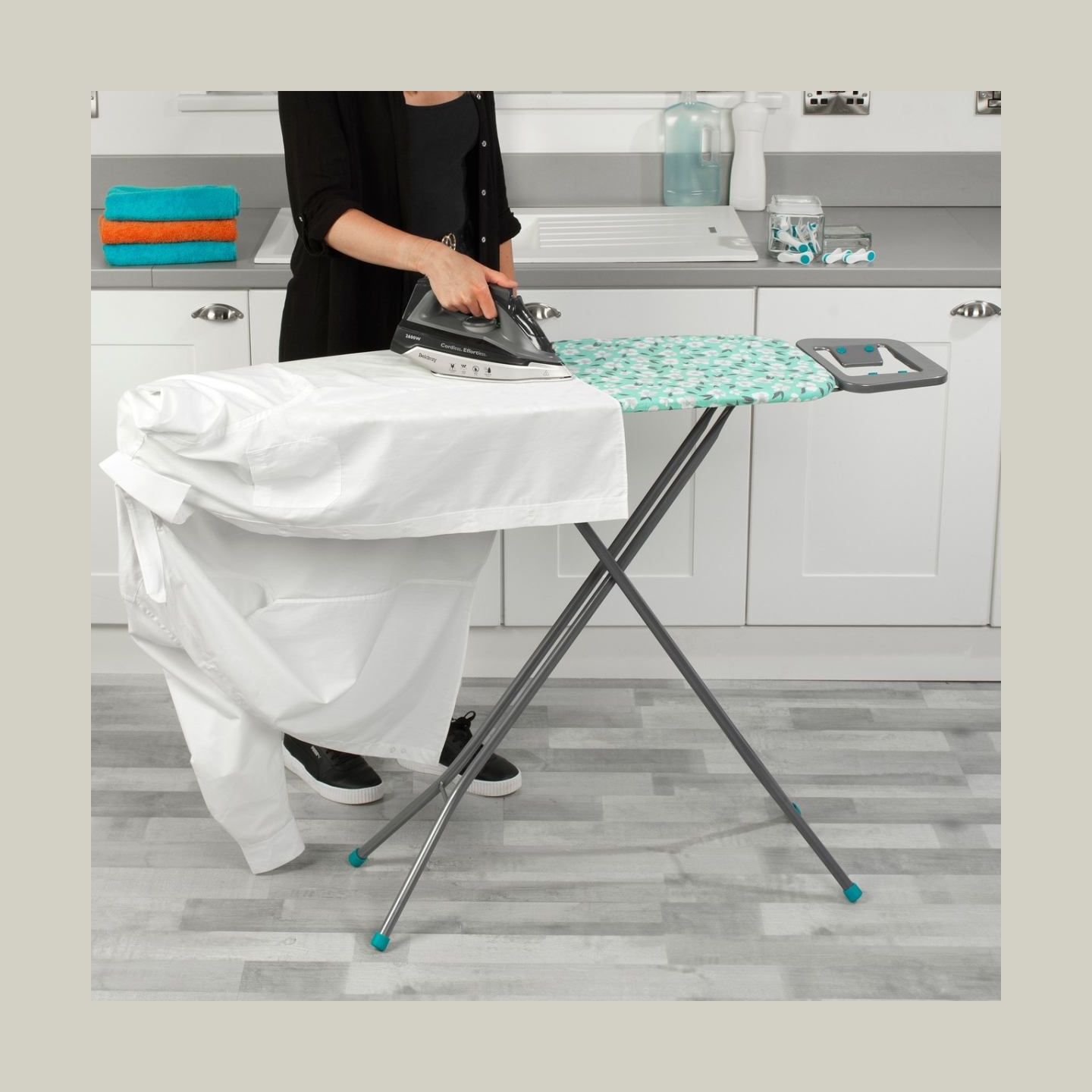 Beldray LA023995IKATFEU7 Collapsible Ironing Board 110 X 33 CM