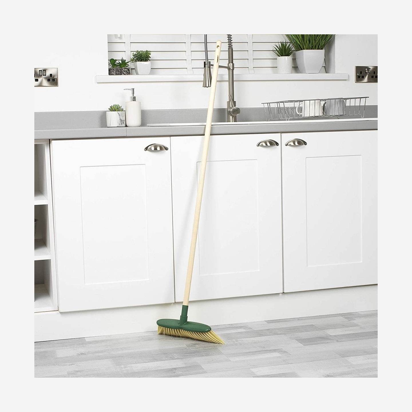 Beldray LA075277EU7 Eco Classic Floor Broom