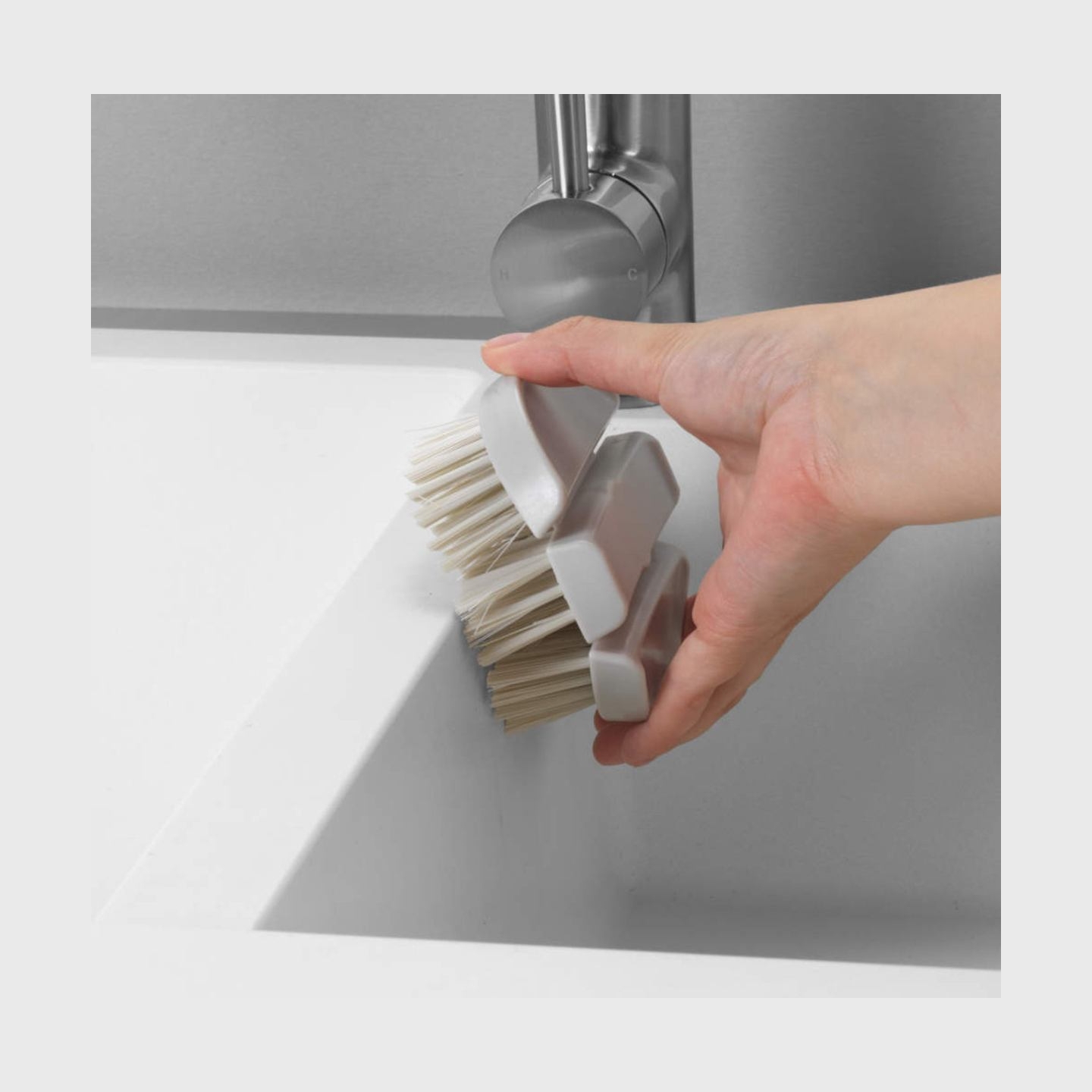 Beldray LA032784FEU7 Deep Clean Flexi Scrubbing Brush