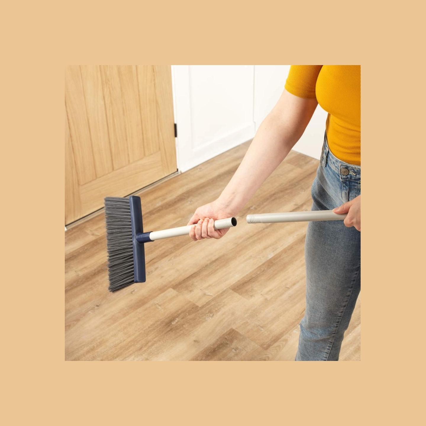 Beldray LA00000165EU7 Long Handled Dustpan & Broom