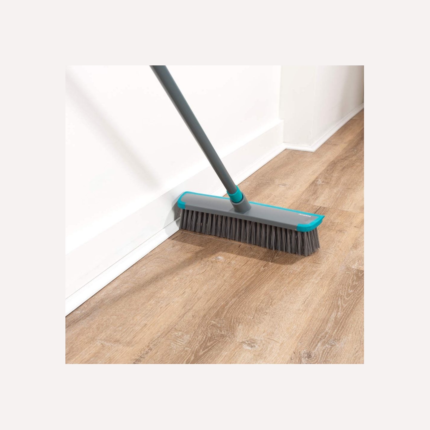 Beldray LA00000177UFEU7 2 In 1 Floor Scrub Brush