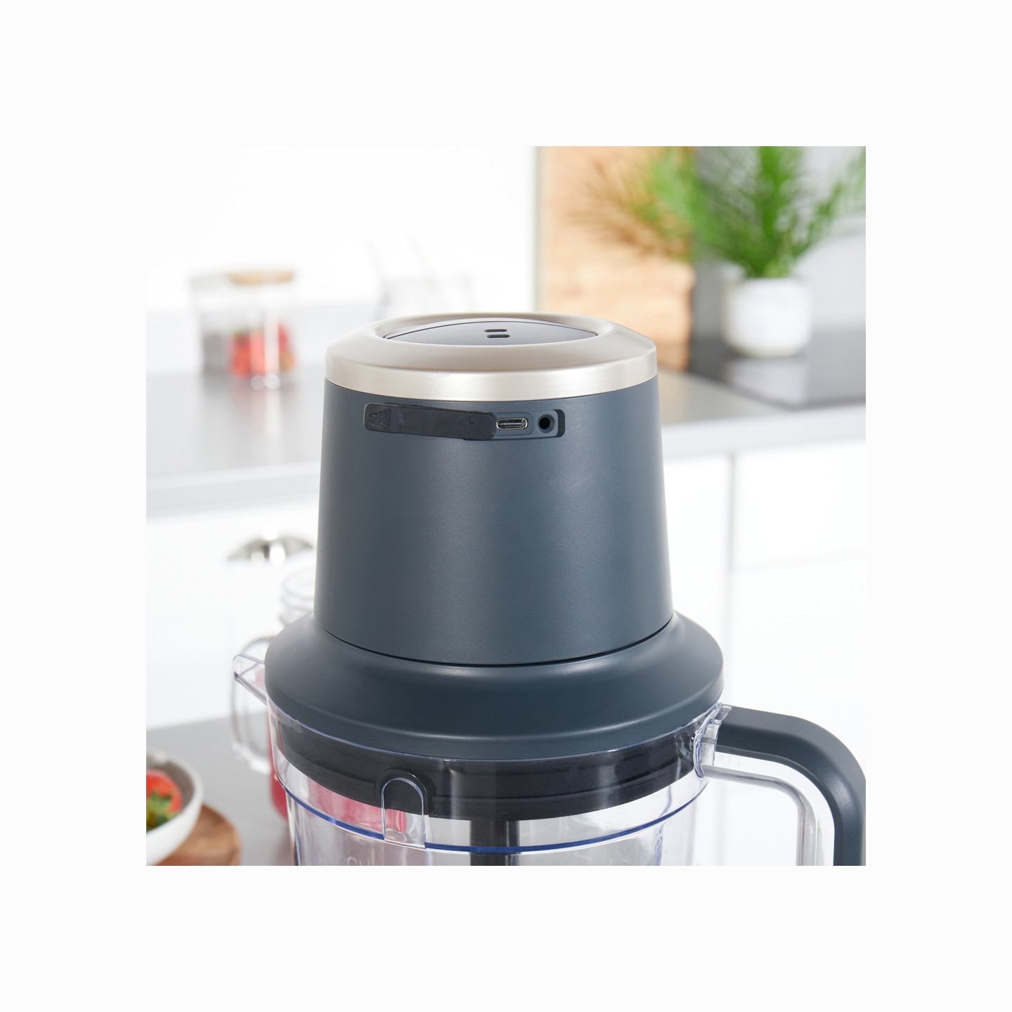 Petra PT5393BGRYVDE Cordless Jug blender