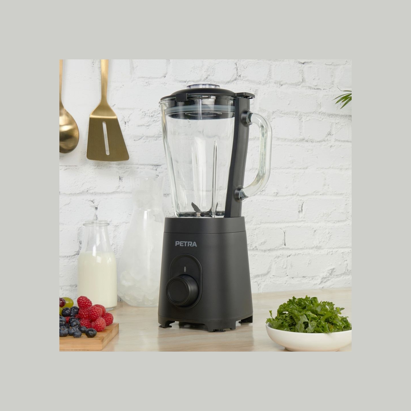 Petra PT5531MBLKVDE Glass Jug blender black
