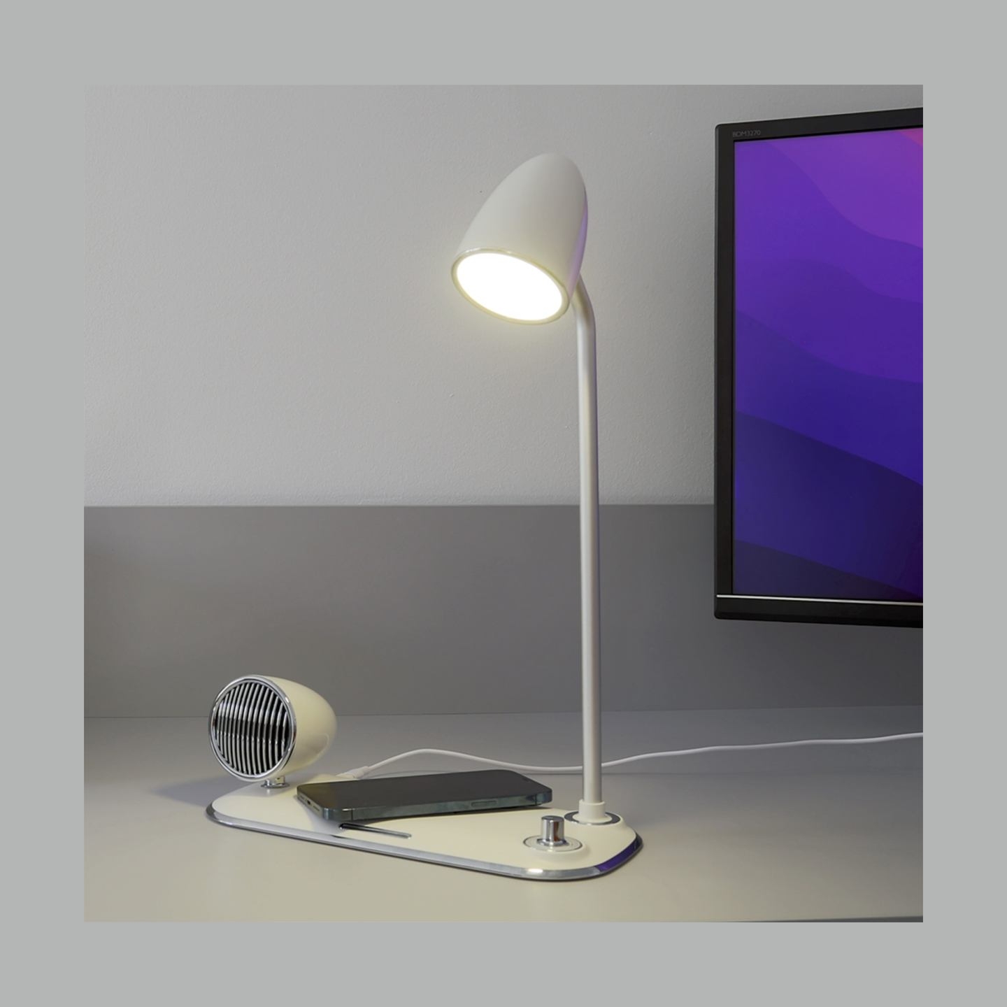Tellur Nostalgia Wireless Desk Charger, Bluetooth Speaker, Desk Lamp white