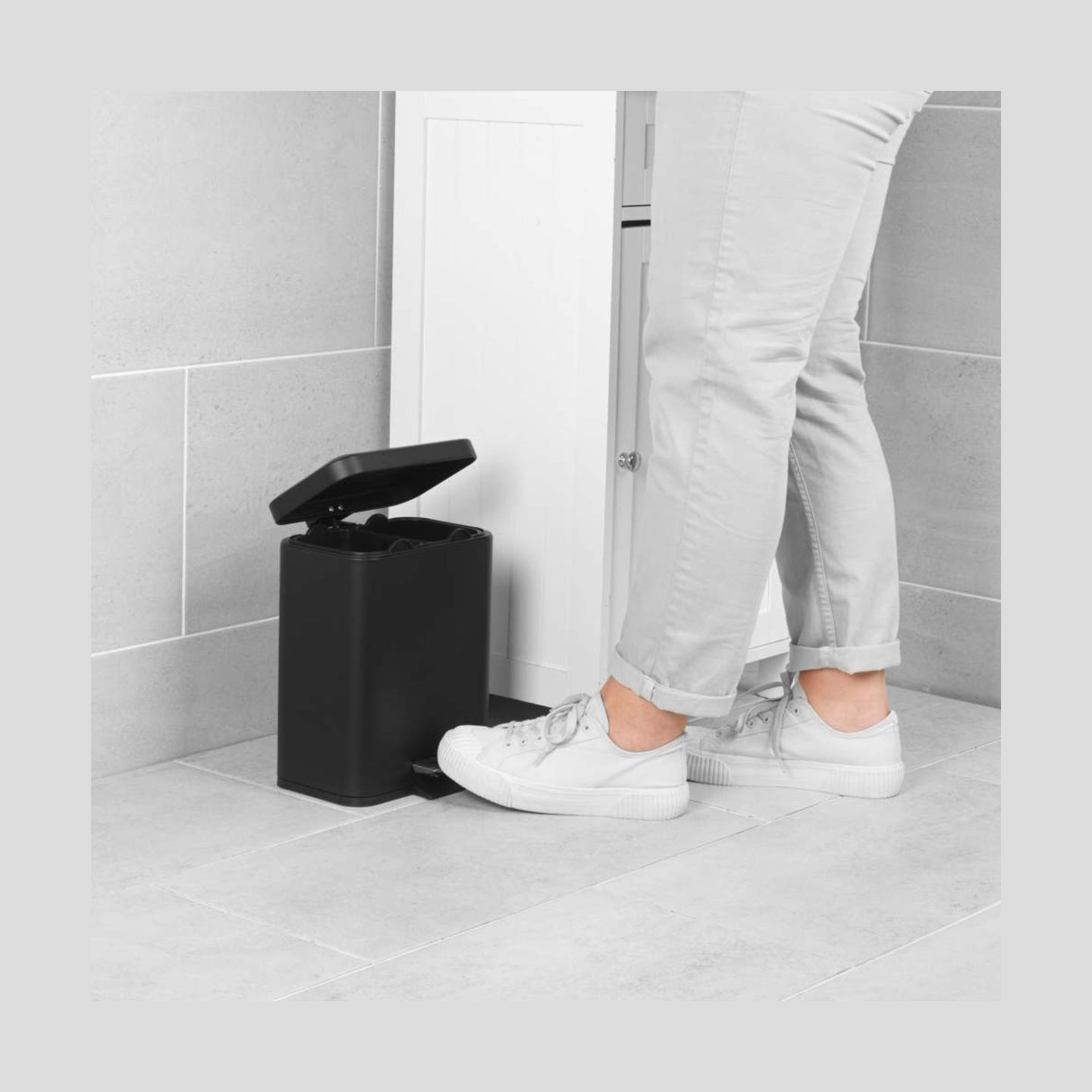 Beldray LA035235BLKFEU7 5-Litre Dual Compartment Bin – Black