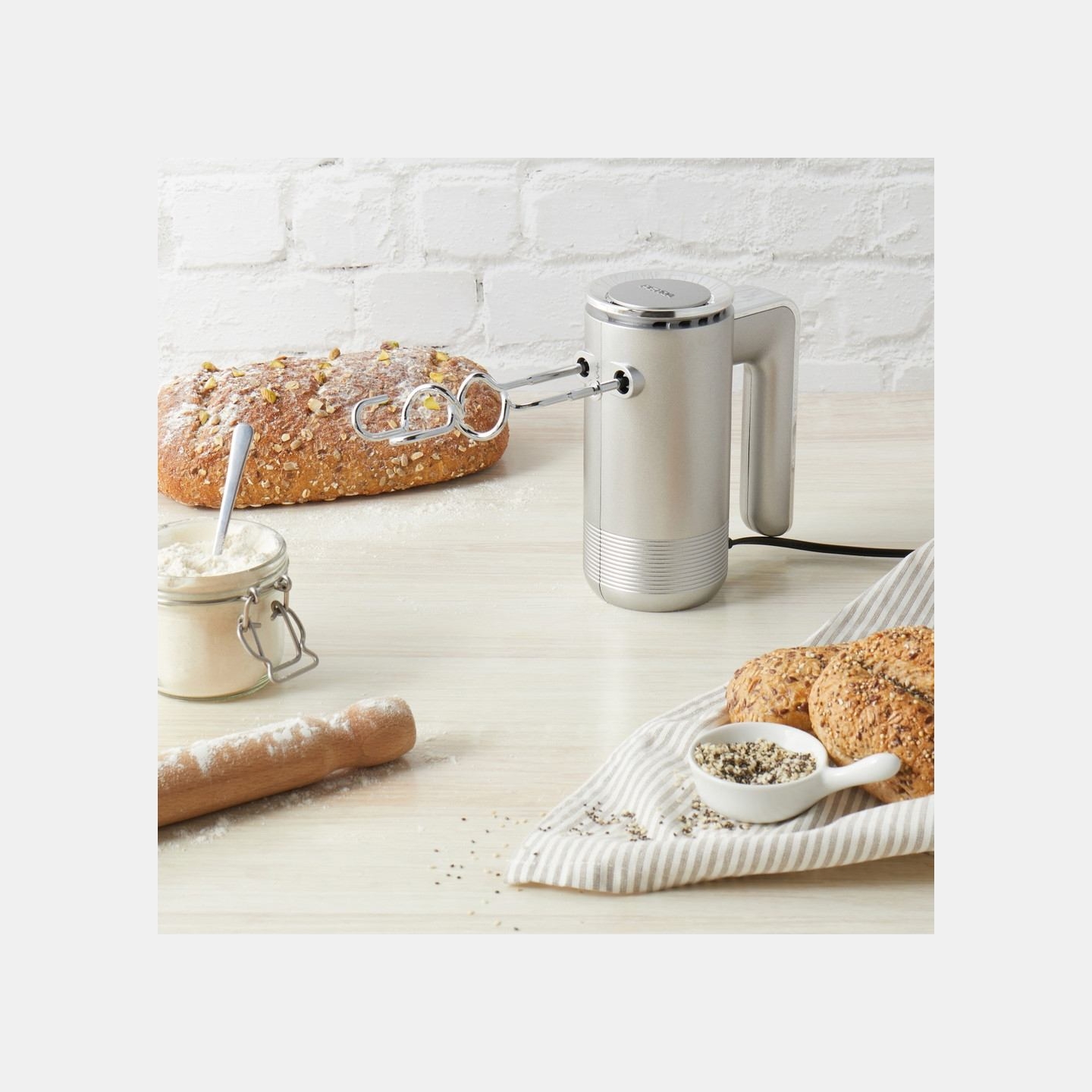 Petra PT5250VDEEU10 Easy Store Hand mixer