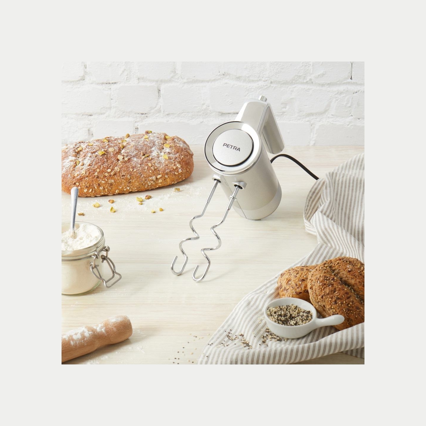 Petra PT5250VDEEU10 Easy Store Hand mixer