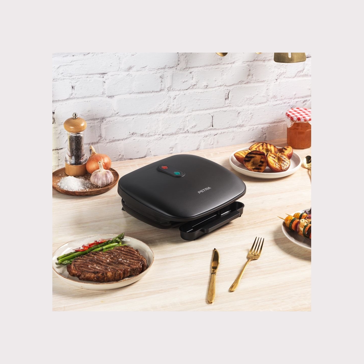 Petra PT4366MBLKVDE Health grill black