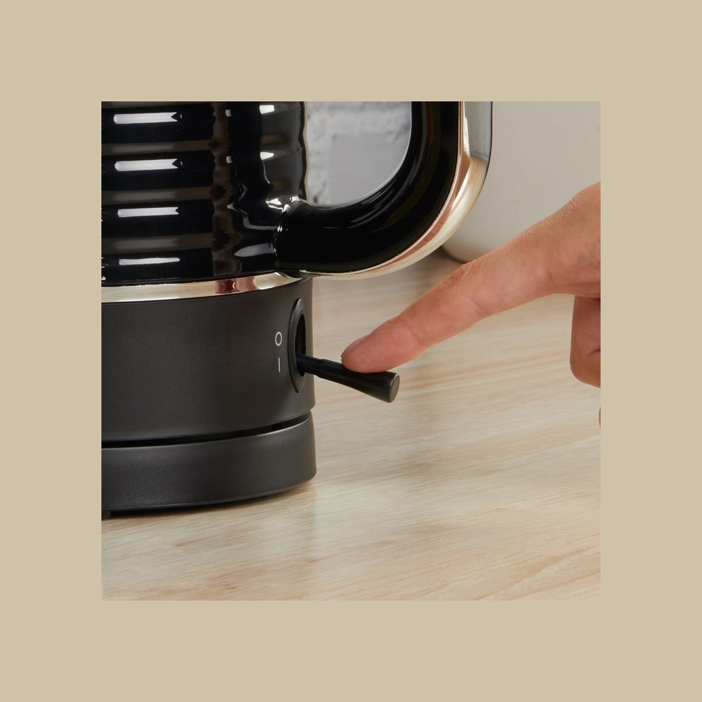 Petra PT5572BLKVDE Oscuro 3KW kettle