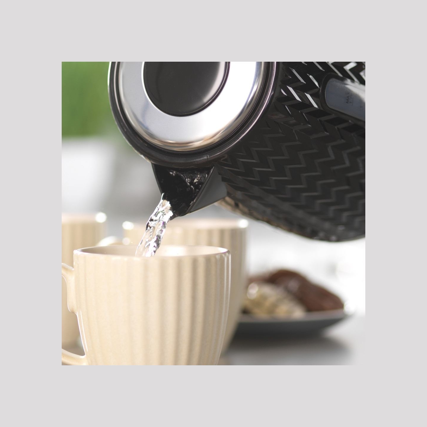 Petra PT3864BLKVDEEU10 Chevron Jug Kettle black