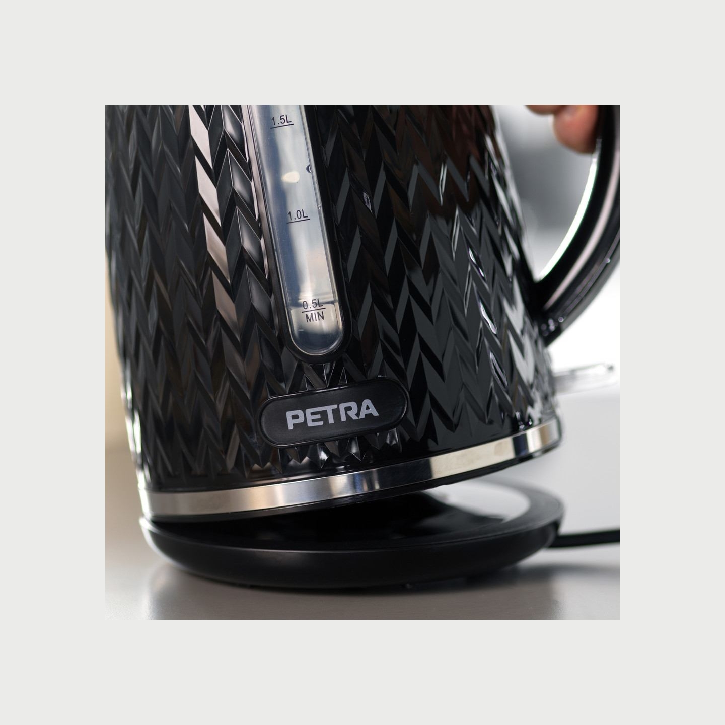 Petra PT3864BLKVDEEU10 Chevron Jug Kettle black