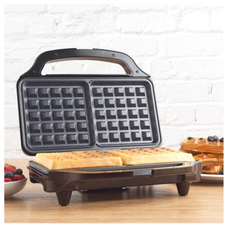 Petra PT2249TFVDE Deep Fill Waffle maker