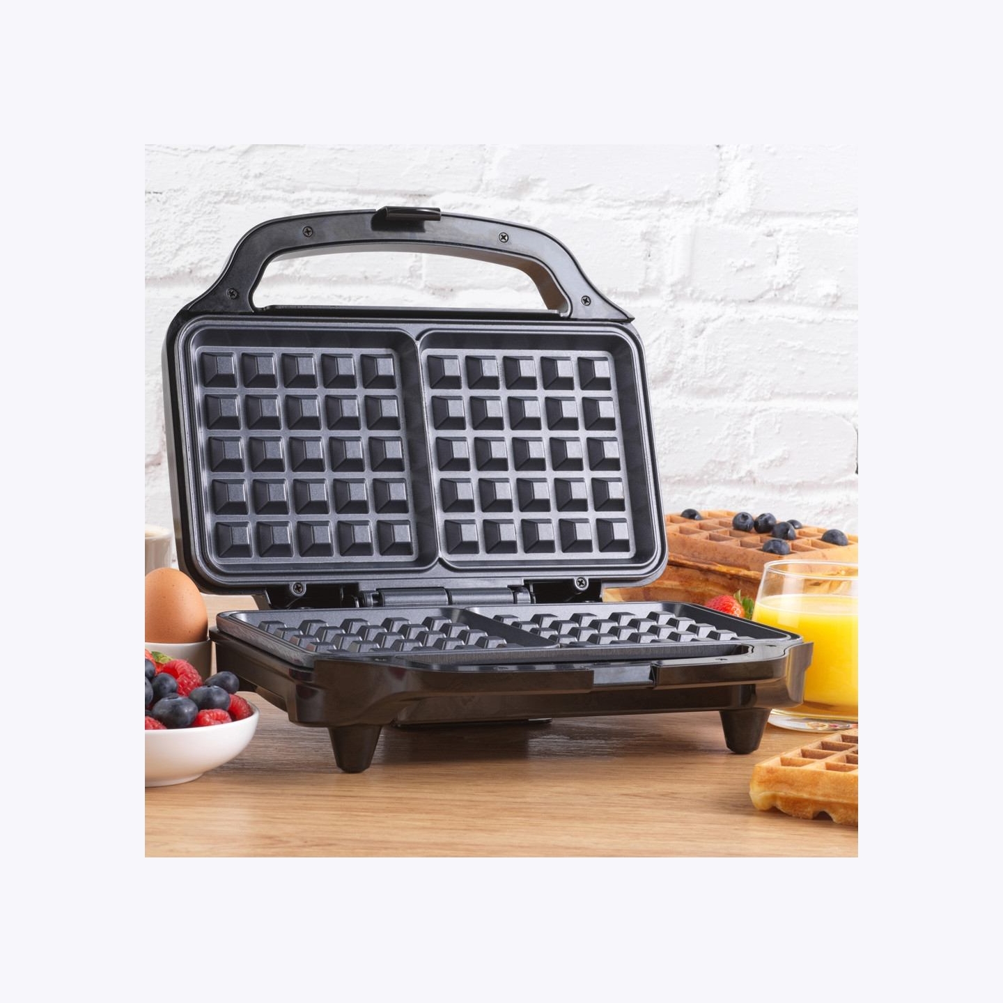 Petra PT2249TFVDE Deep Fill Waffle maker