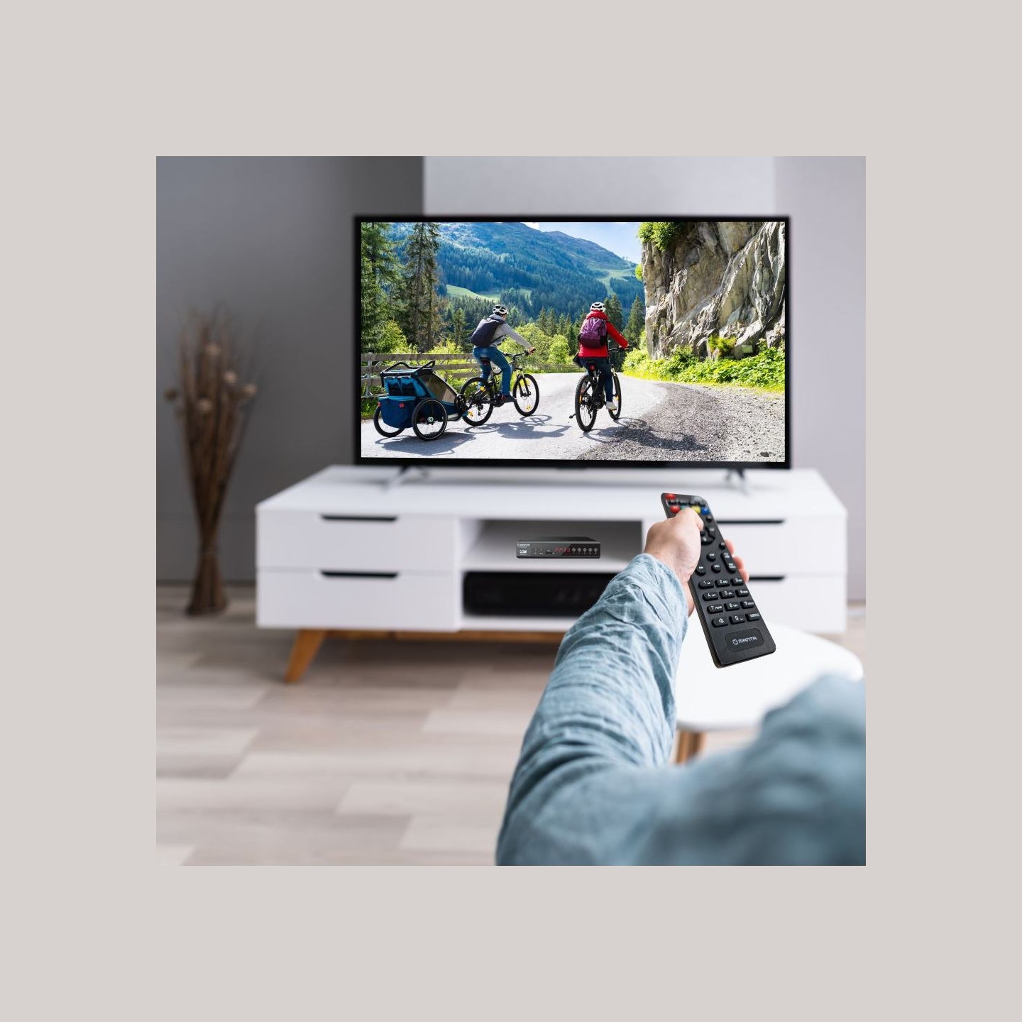 Manta DVBT025PRO DVBT-T2