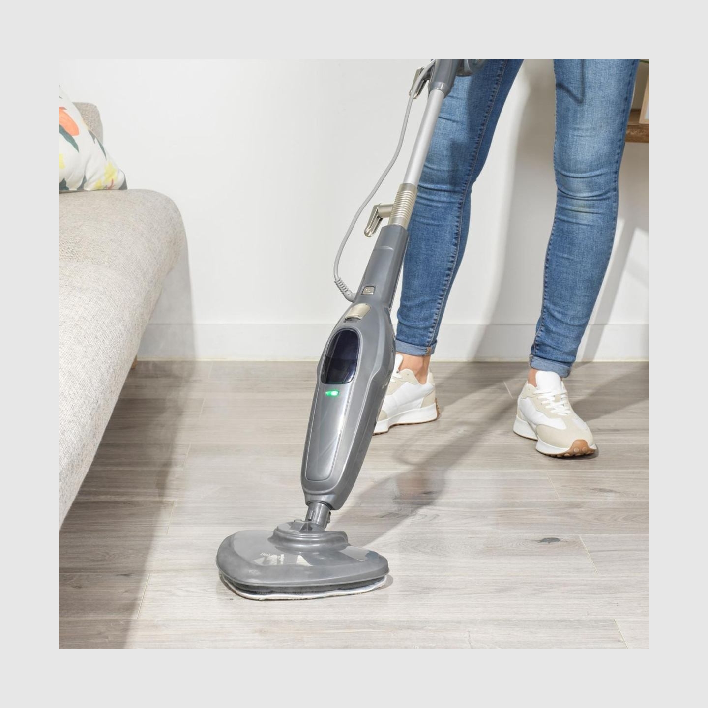 Beldray BEL01986VDER Clean and Refresh Steam Cleaner