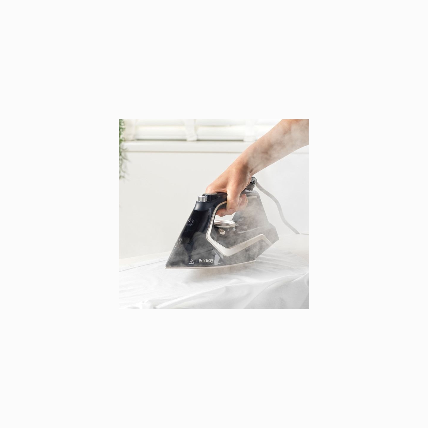 Beldray BEL01980VDE  Ultra Sleek 2600W