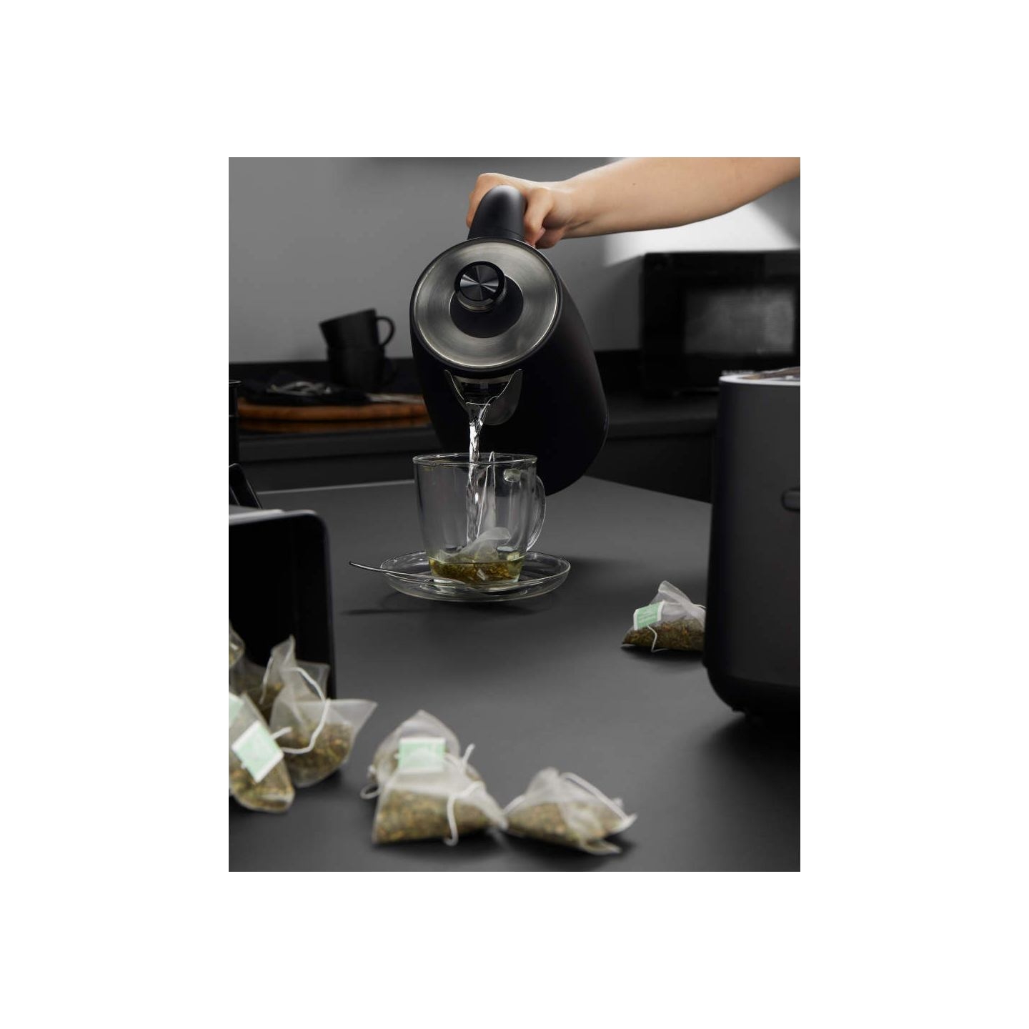 Salter EK5632MBLKFVDE  Kuro Rapid Boil Kettle