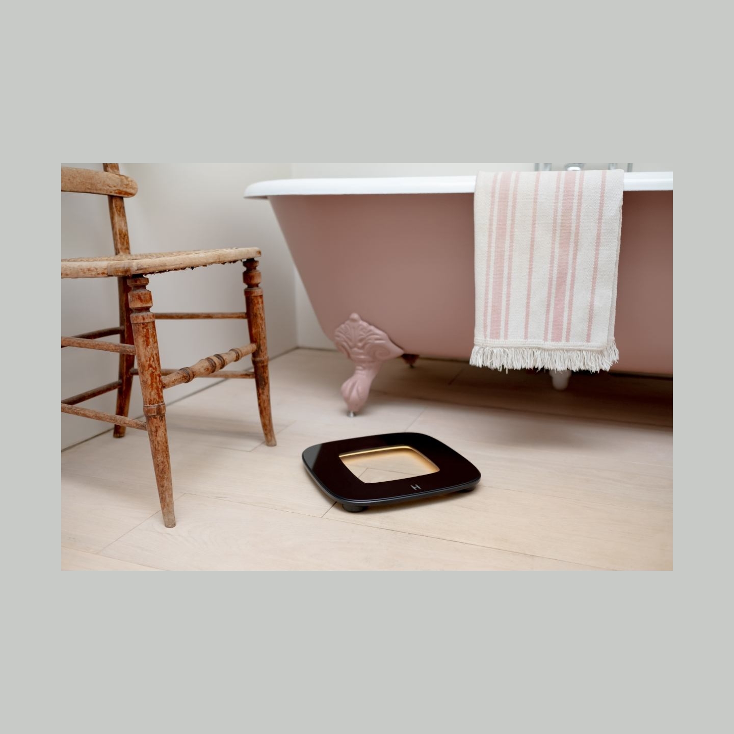 Homedics SCL-B100-BK glo Digital Scale
