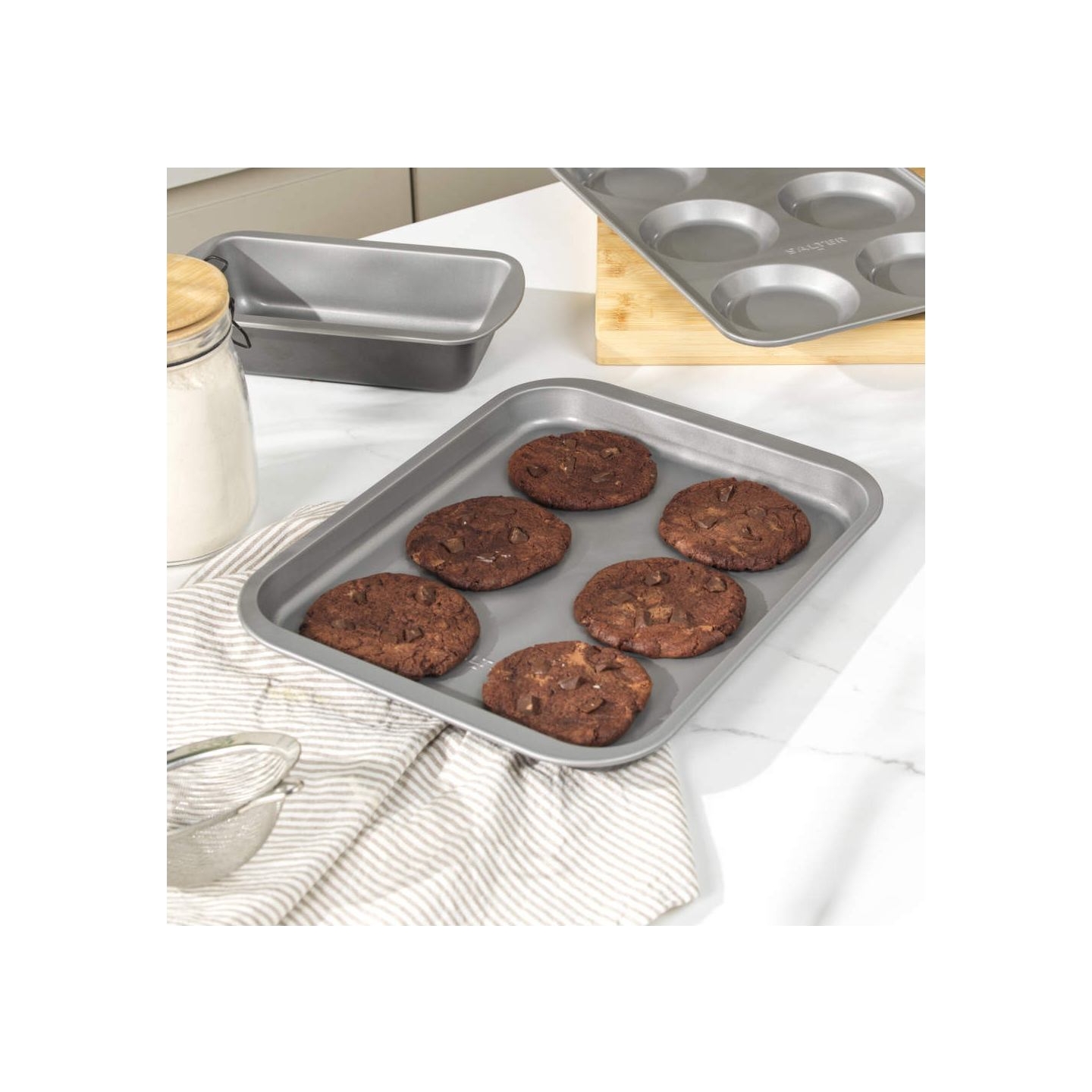 Salter BW13666 Essentials 35cm Baking Tray