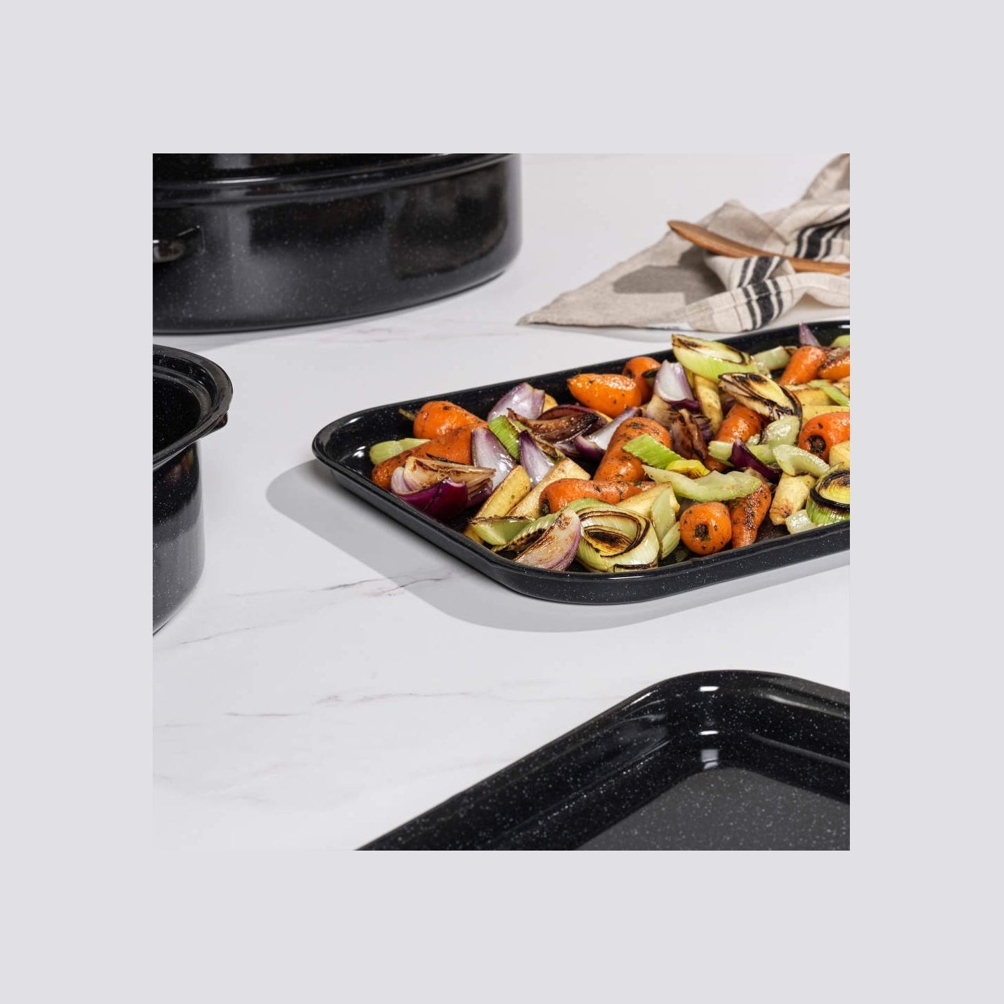 Salter BW12813EU7 40cm Baking Tray