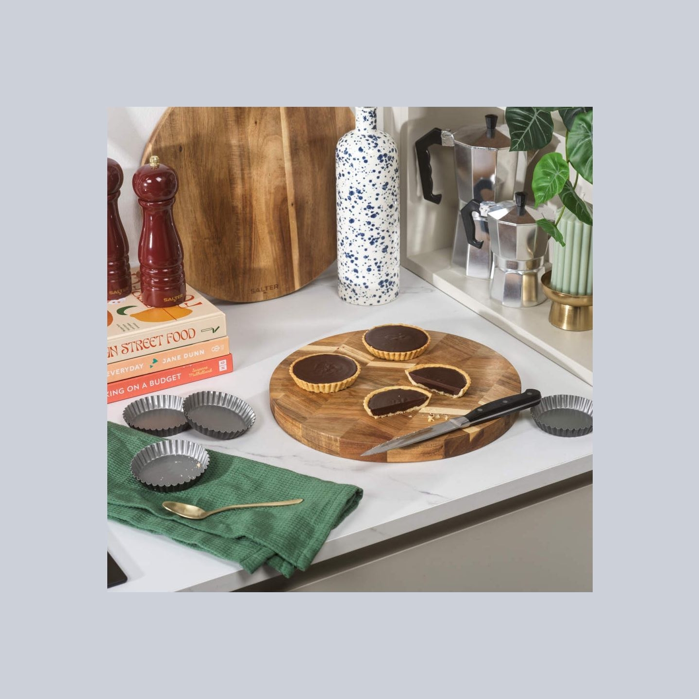 Salter BW14469 Essential 4 Piece Fluted Tin Set