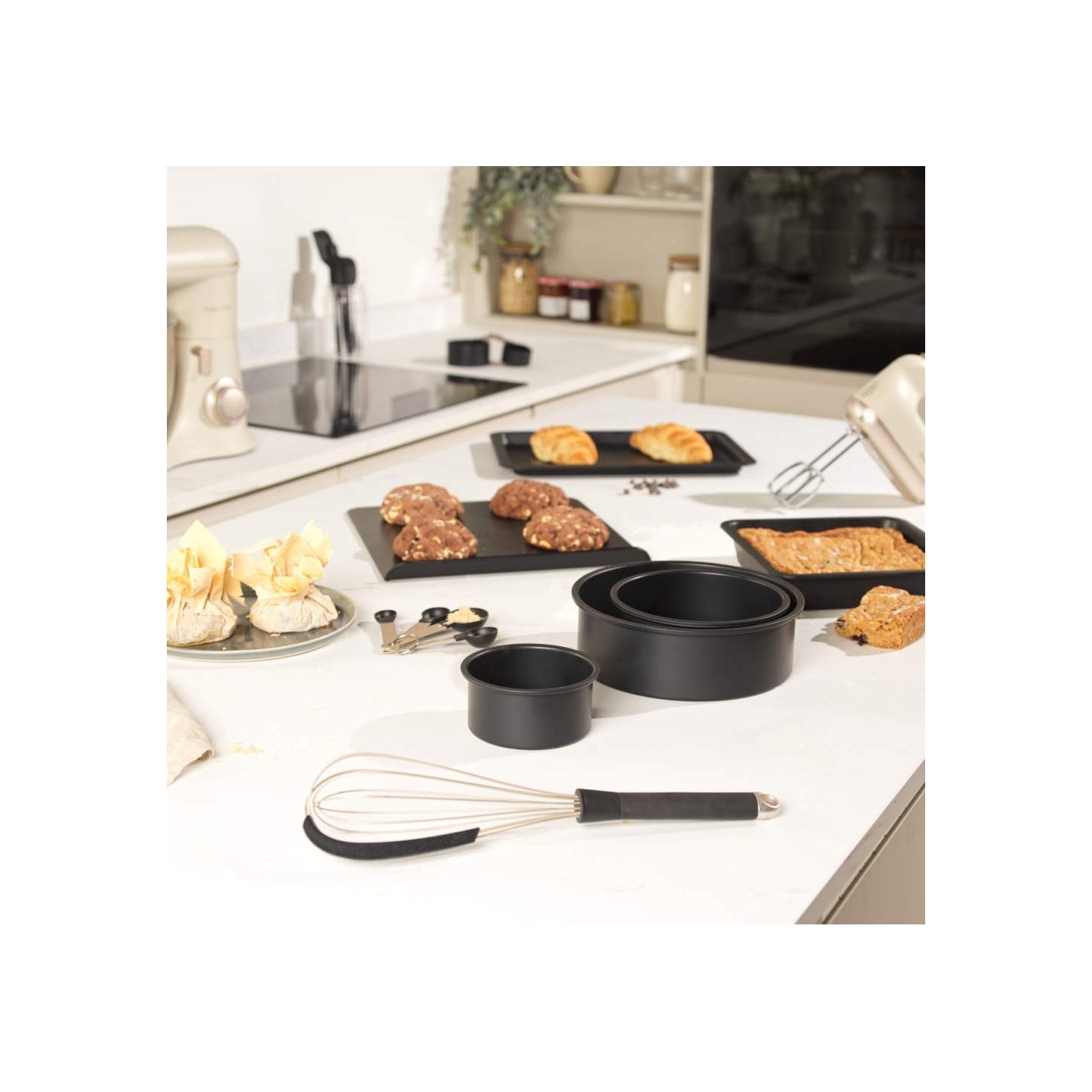 Salter BW125511EU7 Bakes 3-Piece Cake Tin Set