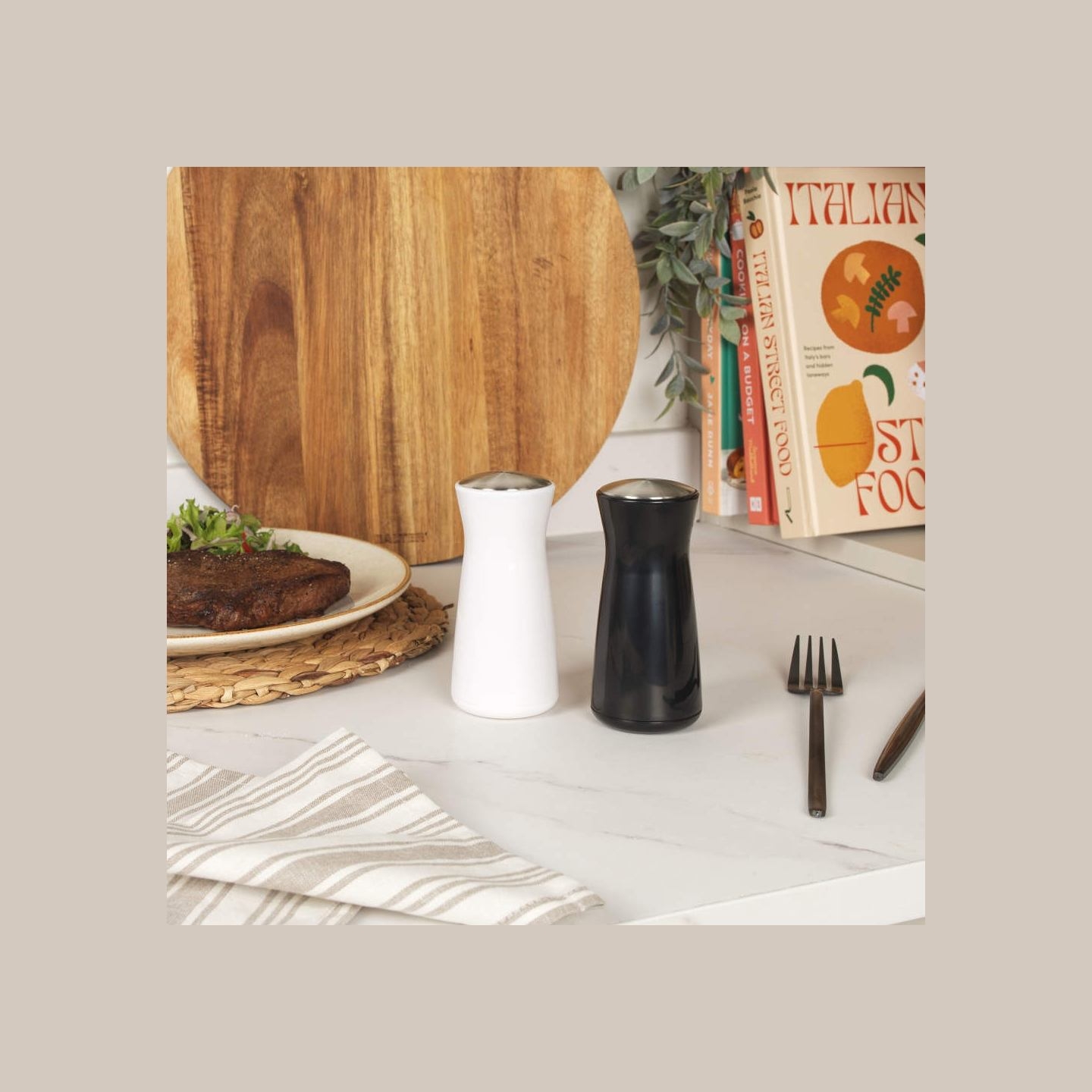 Salter BW129471EU7 Gravity Salt & Pepper Shaker Set
