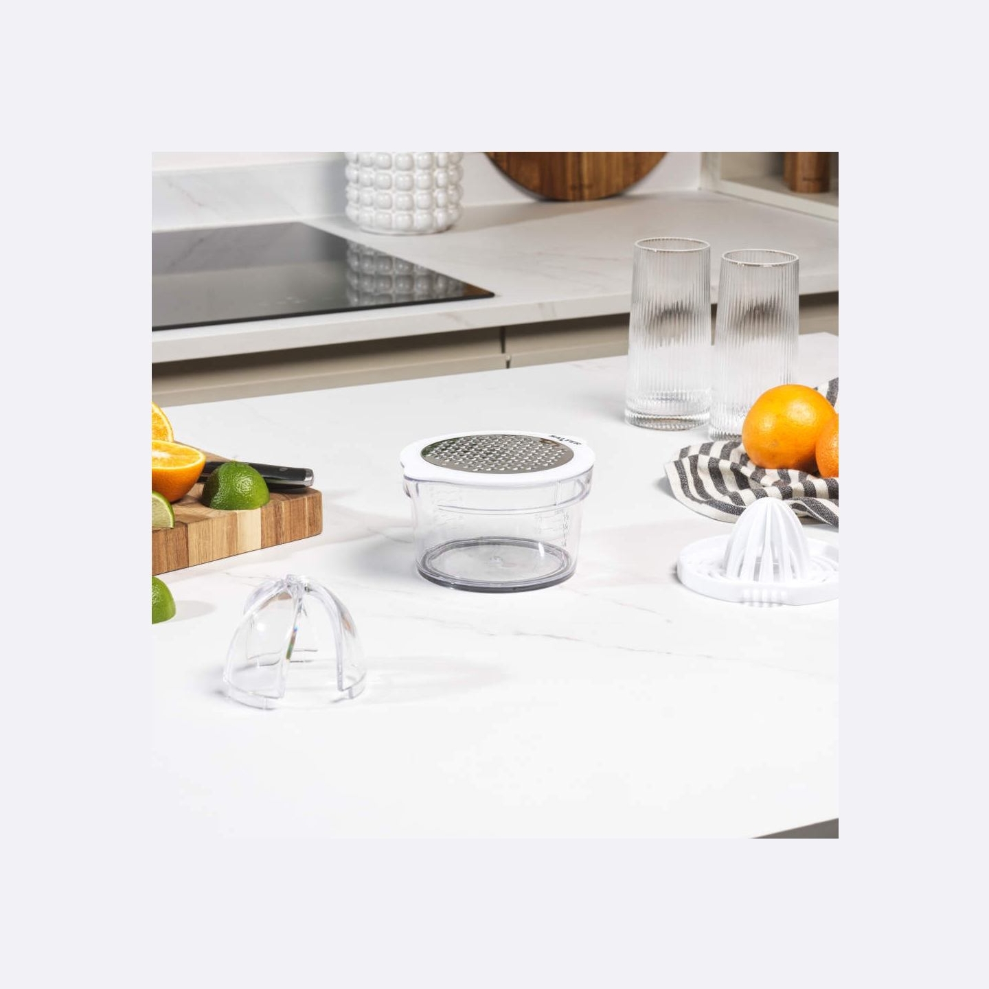 Salter BW12004WEU7 4-In-1 Citrus Juicer
