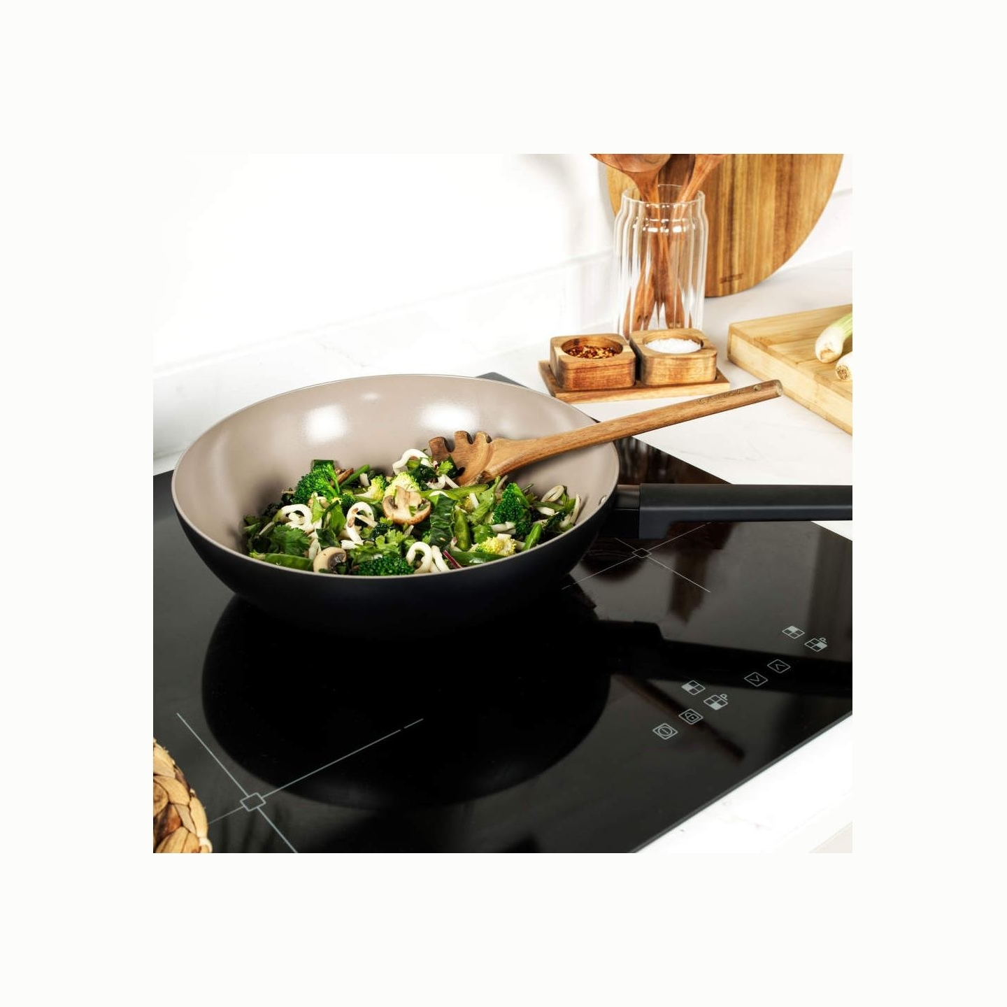 Salter BW12882EU7 Ceramic 28cm Stir Fry Pan