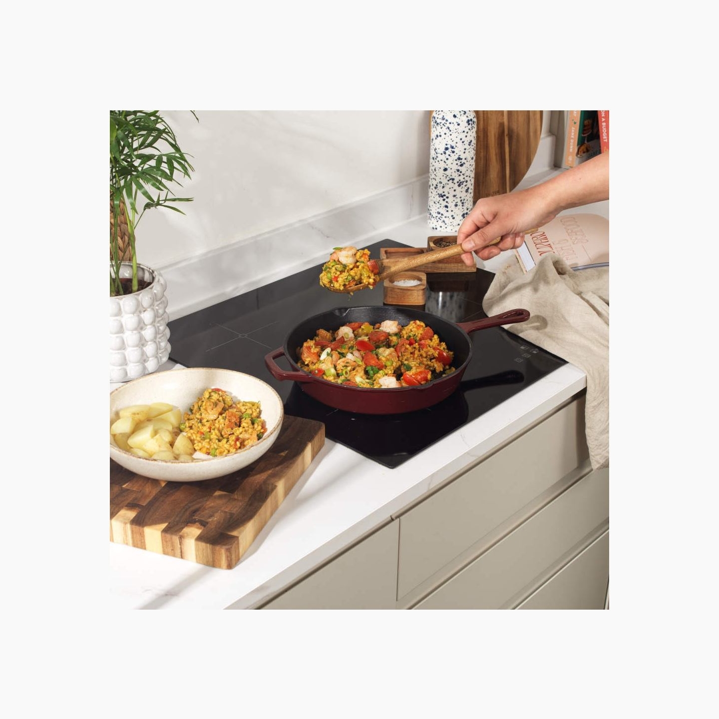 Salter BW13773R Cast Iron 26cm Fry Pan, Red