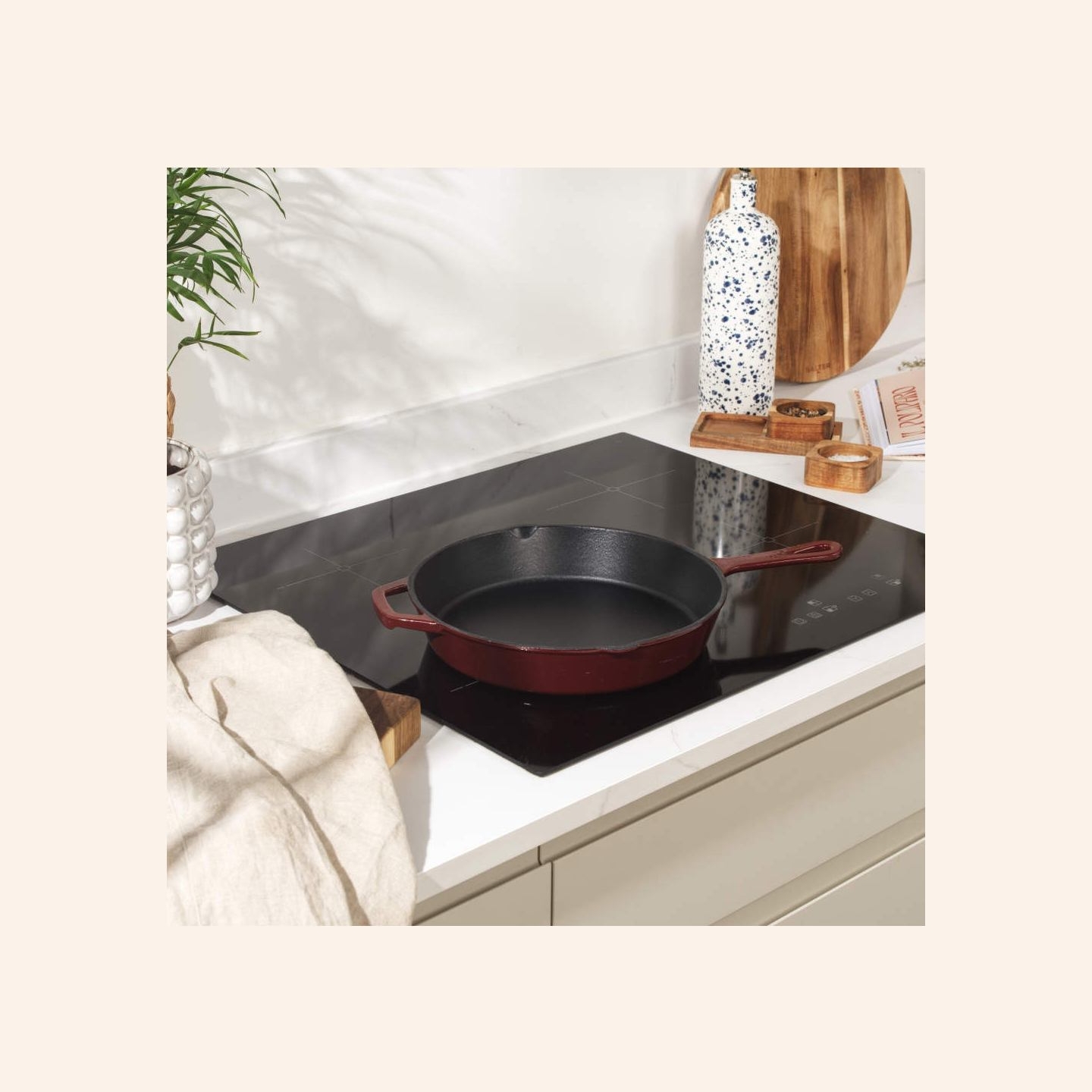 Salter BW13773R Cast Iron 26cm Fry Pan, Red