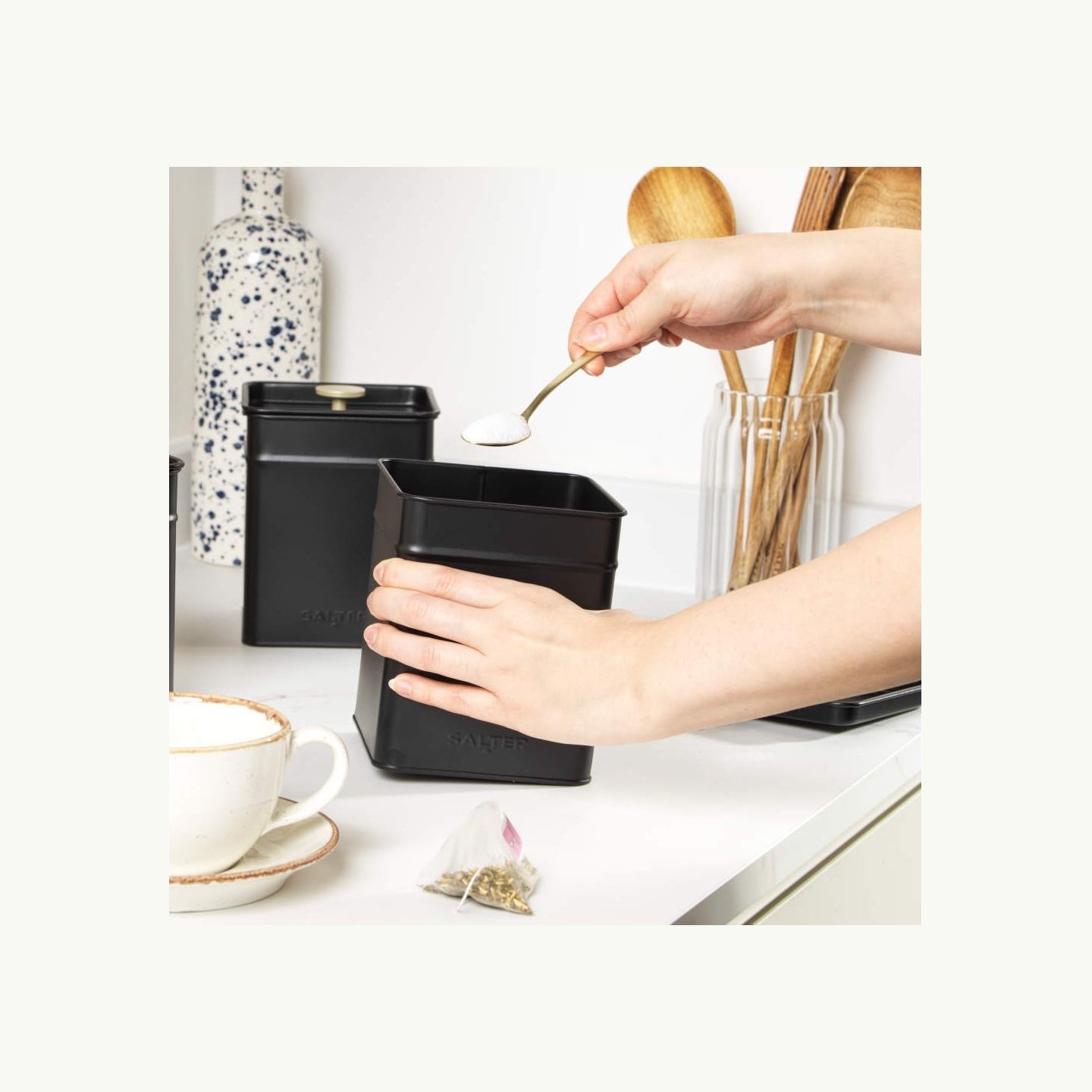 Salter BW14370 Alchemy 3-Piece Canister Set, Black