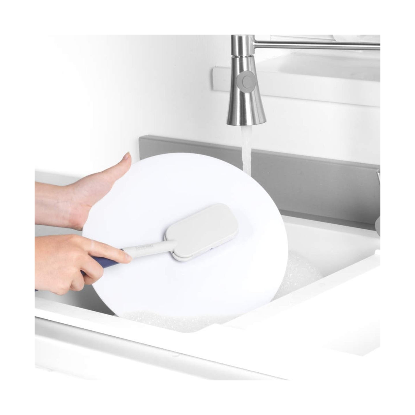 Beldray LA032814FEU7 Deep Clean Rubber Dish Brush