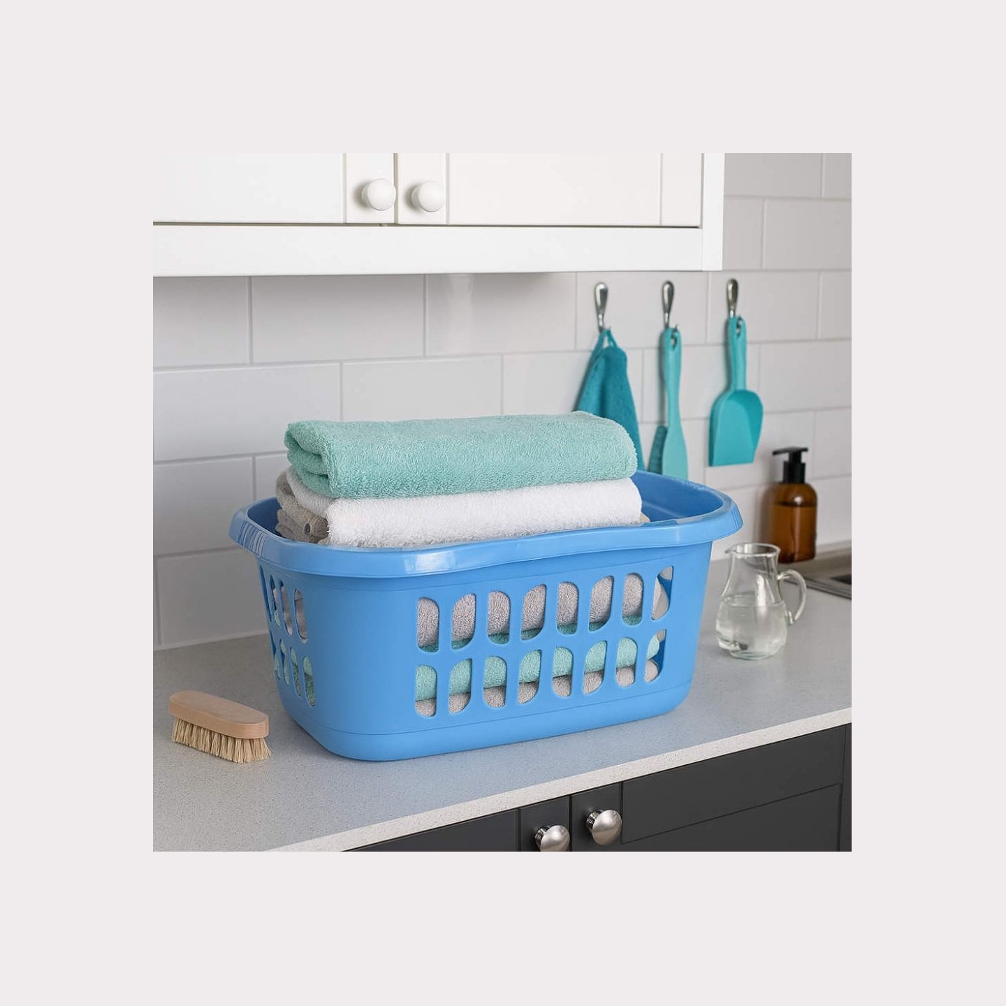 Beldray LA00000175CRNEU7 38L Hip Hugger Laundry Basket
