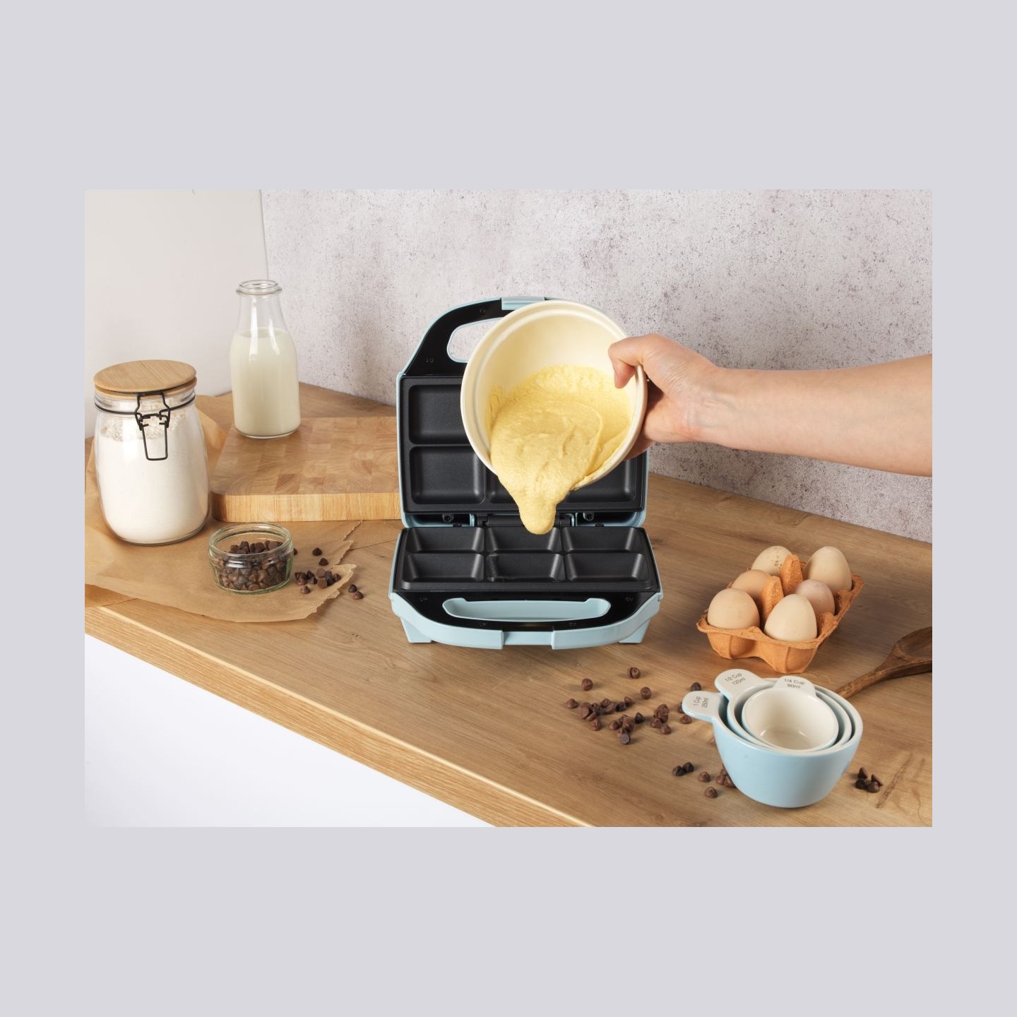 Giles & Posner EK5921GSBLVDE Cake Maker