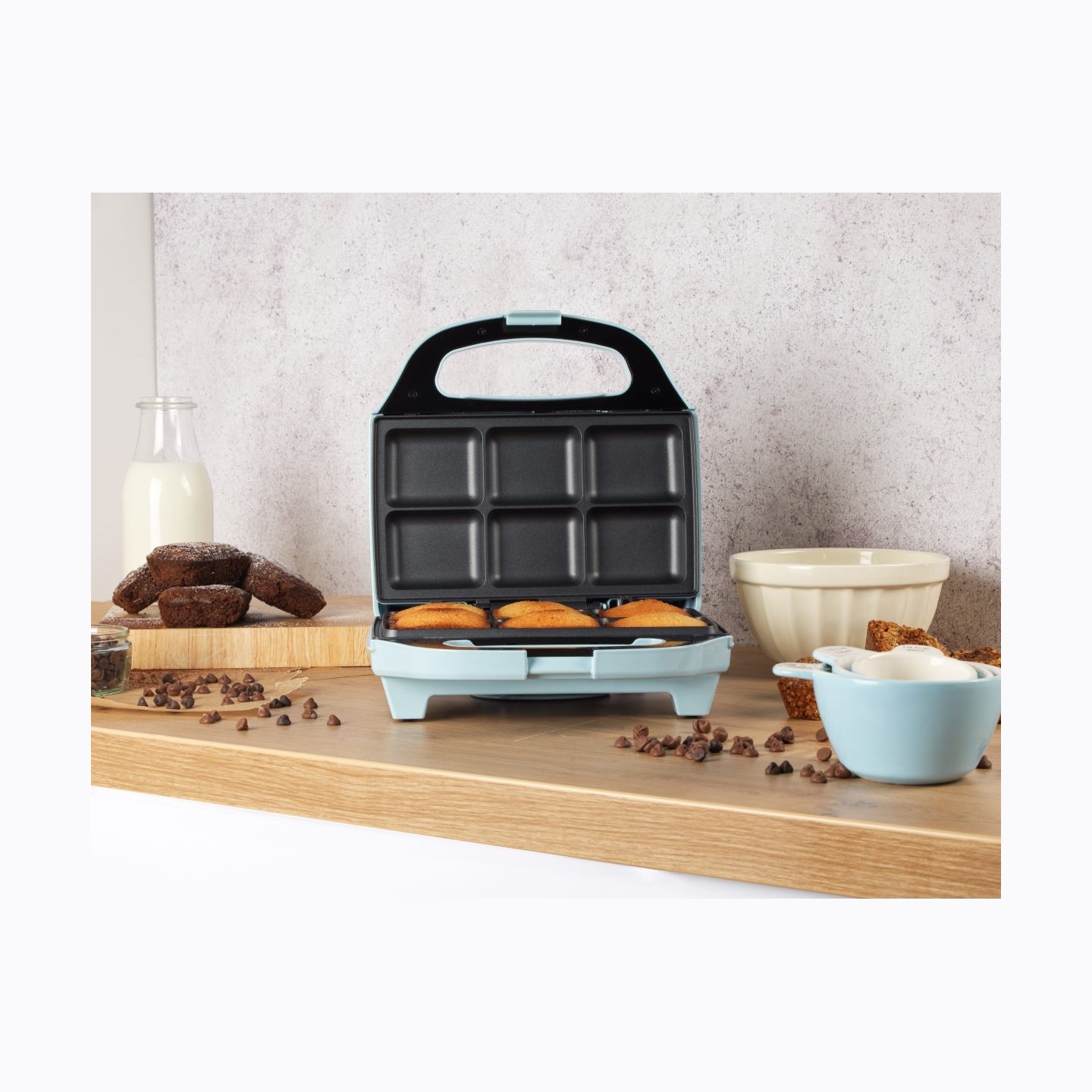 Giles & Posner EK5921GSBLVDE Cake Maker