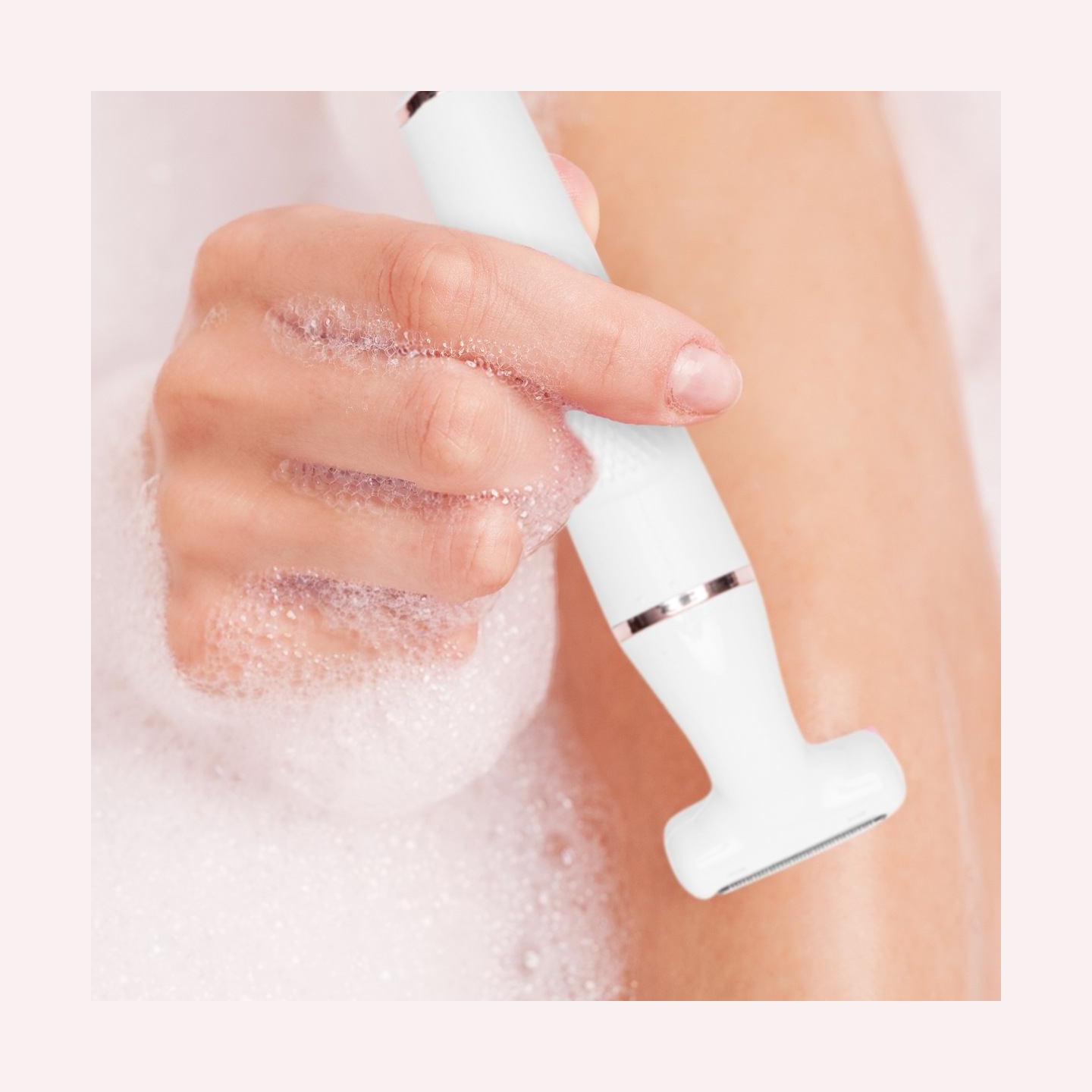 RIO SHTR-EU/1.3 Go Smooth 4-In-1 Lady Shaver & Bikini Trimmer, White