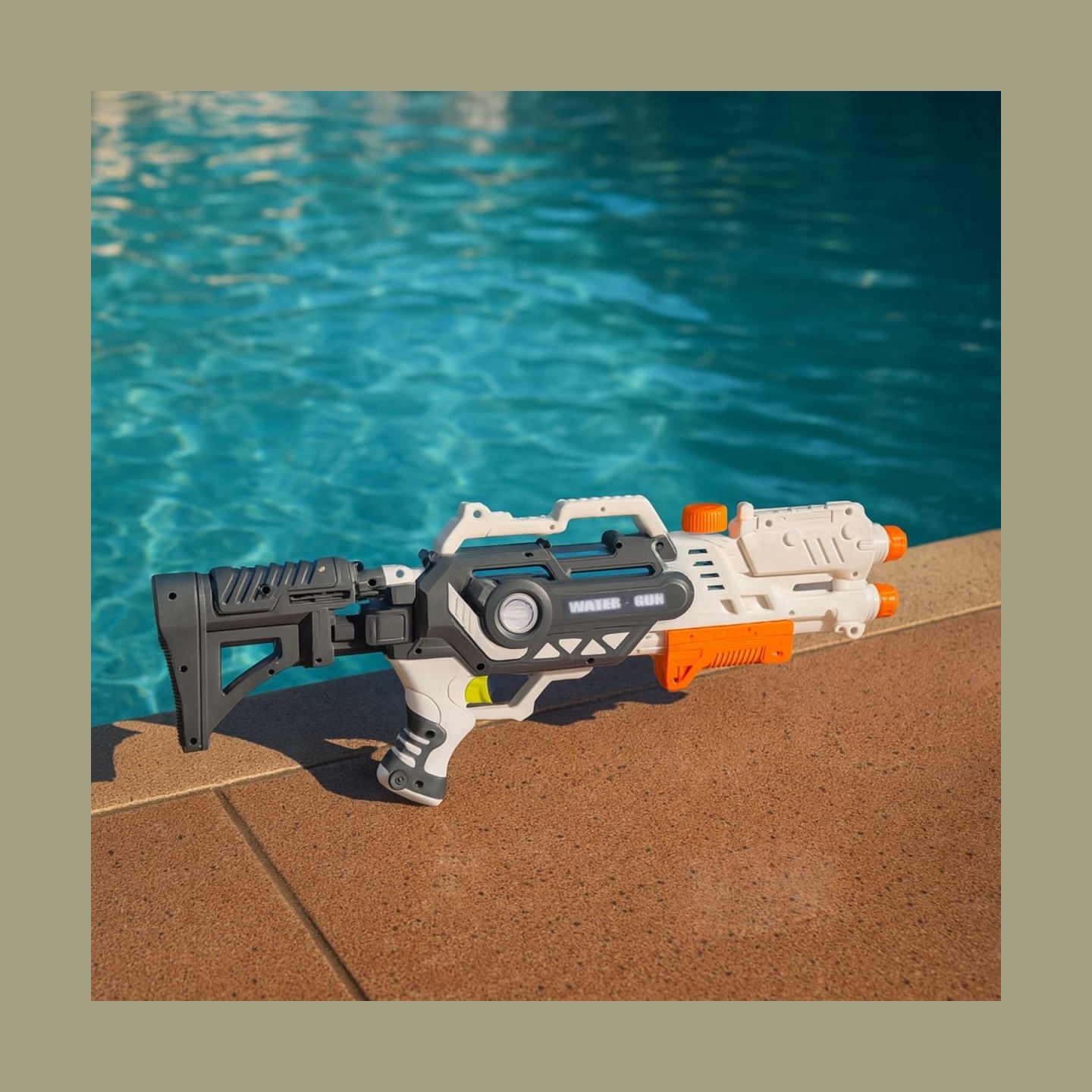 Koala Games G2479  Water Gun With 2 Spinkless 60.5 cm