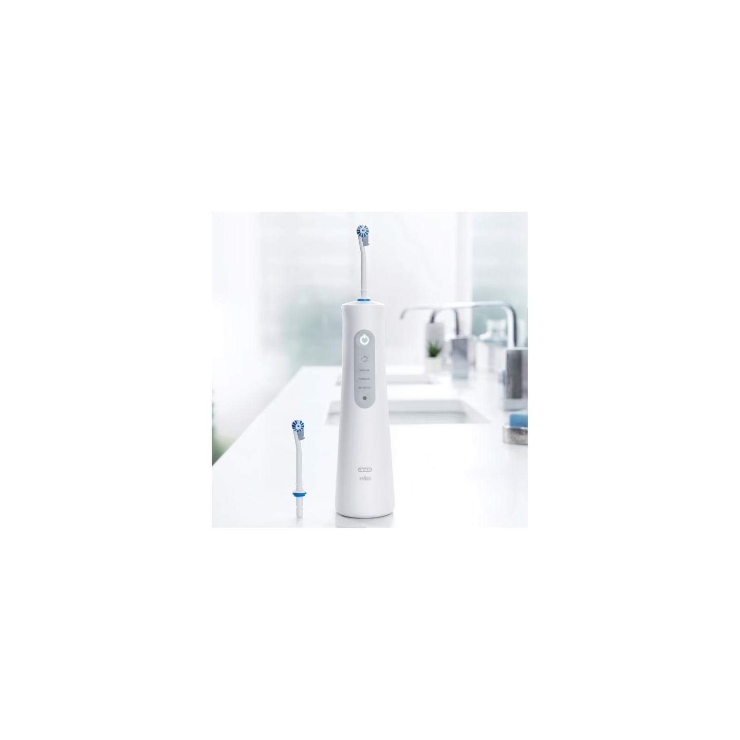 Oral-B Dental Irrigator | OxyJet MD20 | 600 ml | Number of heads 2 | White