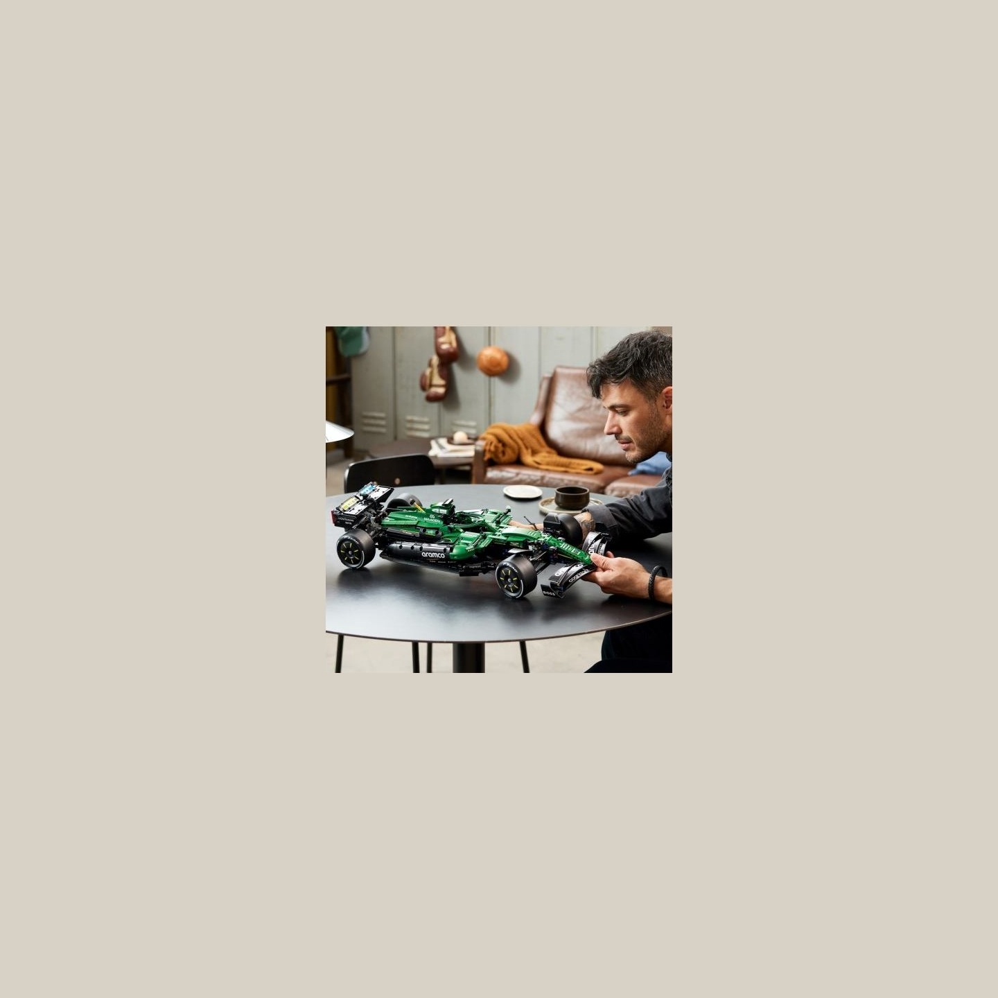 Lego Bricks Technic 42240 Bolid Aston Martin AMR26 F1