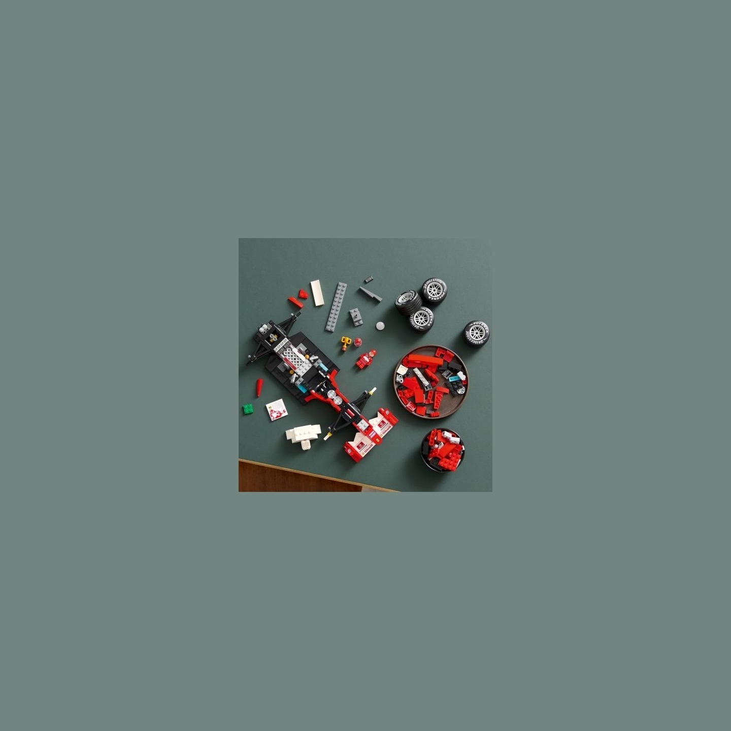 Lego Icons 11375 Ferrari F2004 and Michael Schumacher