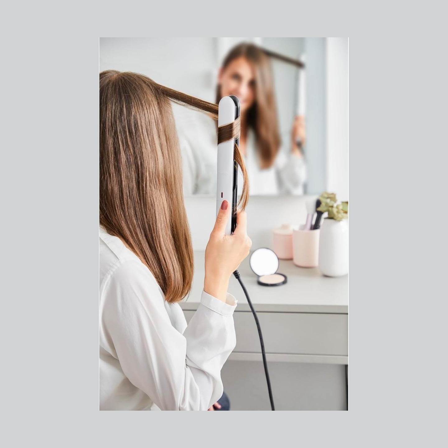 Rowenta | Hair straightener | SF3210F0 | Temperature (max) 230 °C | Number of heating levels 10 | White/Black