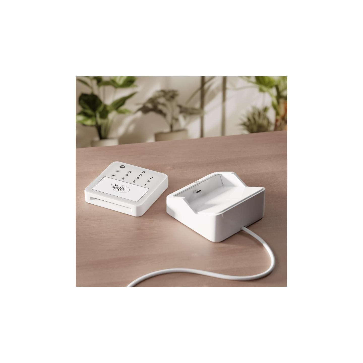 Sumup Solo Lite and Charging Station
