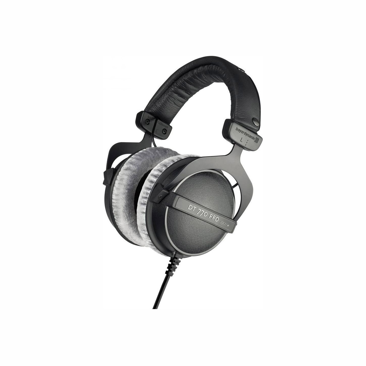 Beyerdynamic | Studio headphones | DT 770 PRO | Wired | On-Ear | Black